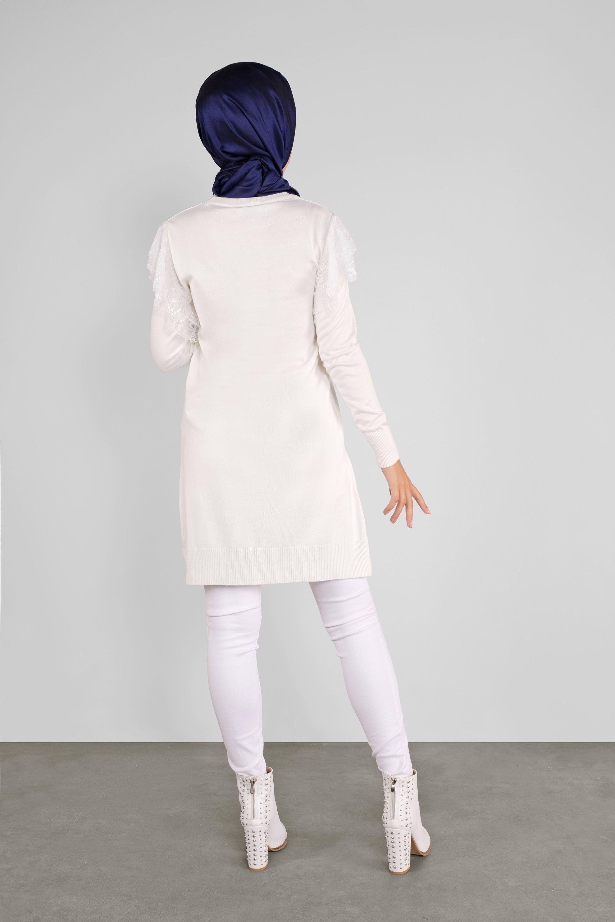 Tesettür giyim BEYAZ DANTEL DETAYLI TRİKO TUNİK 41019