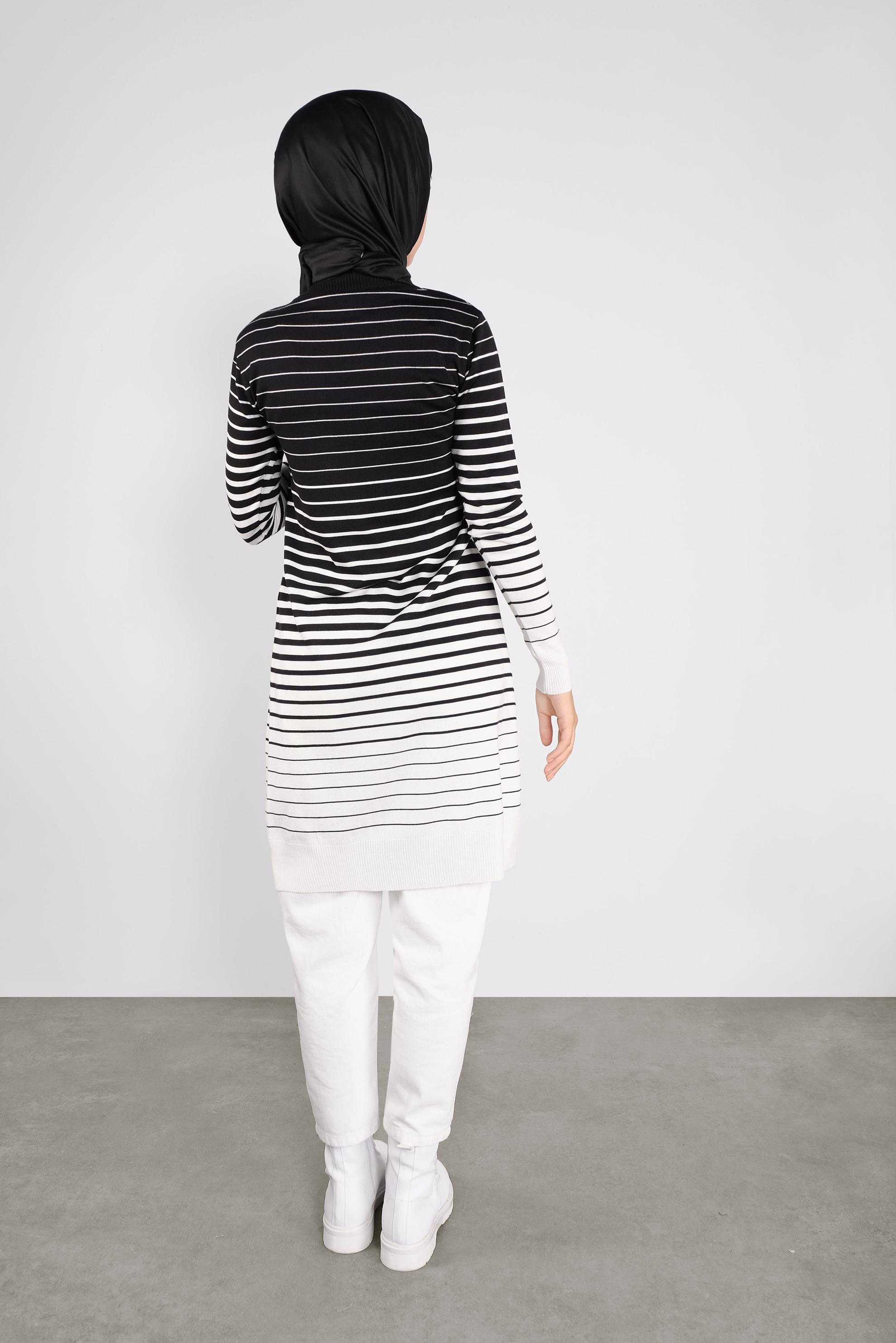 Tesettür giyim SİYAH ÇİZGİLİ TRİKO TUNİK 41055 