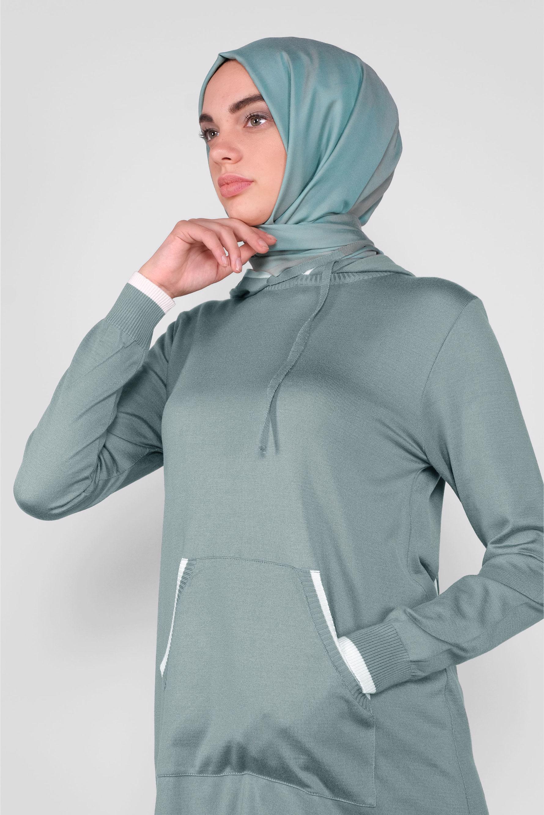 Tesettür giyim YEŞİL CEPLİ KAPÜŞONLU TRİKO TUNİK 41061 