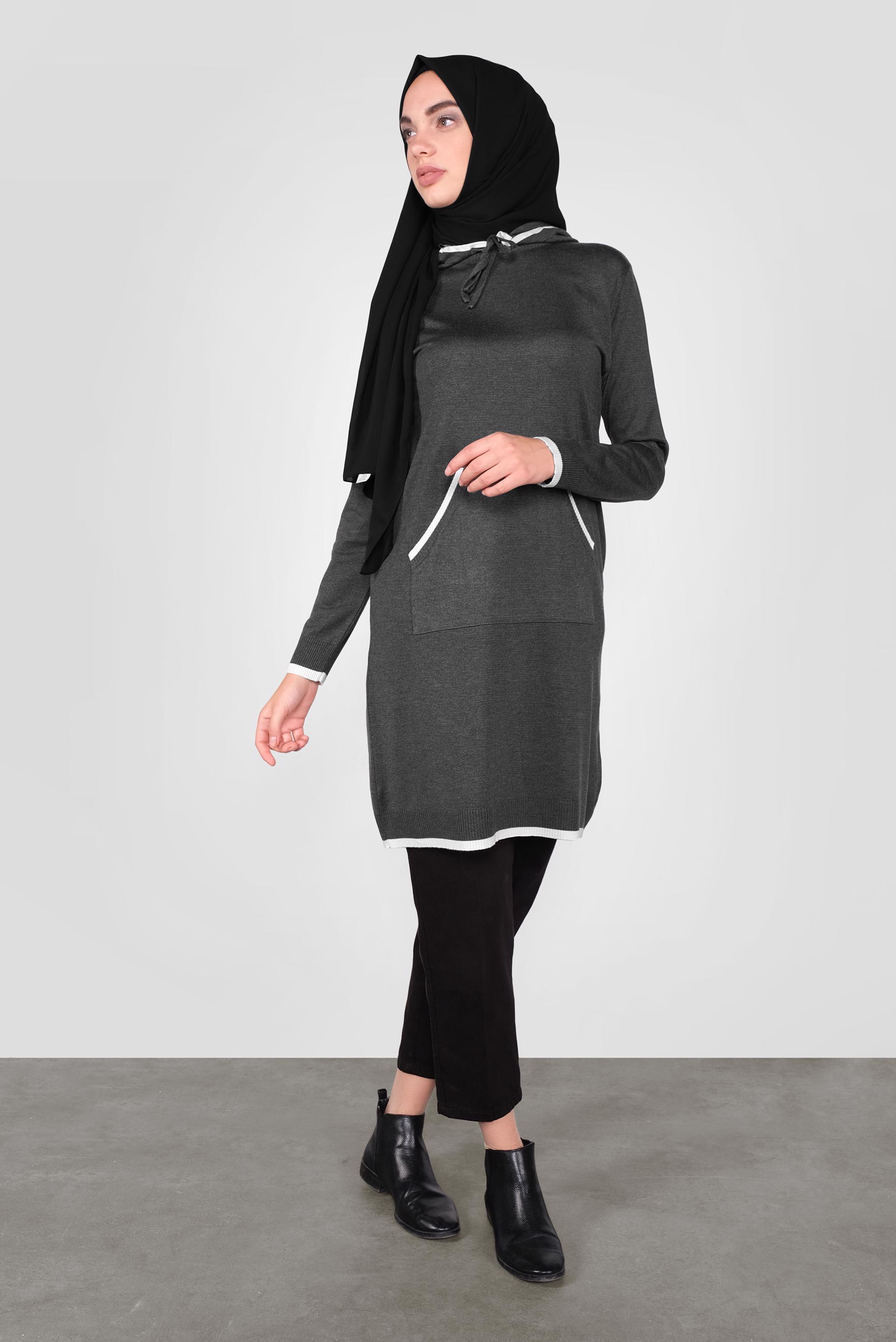 Tesettür giyim GRİ CEPLİ KAPÜŞONLU TRİKO TUNİK 41061 