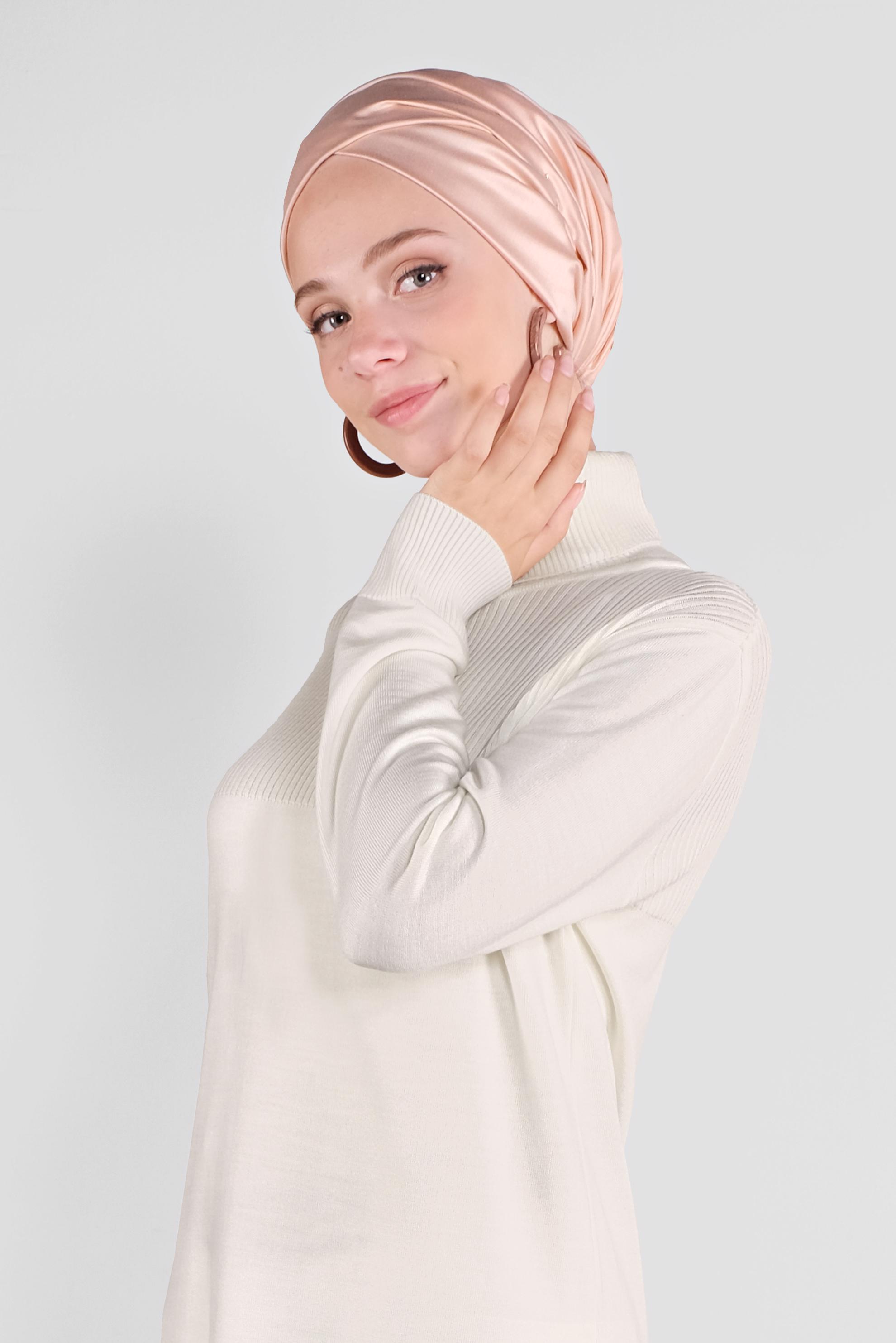 Tesettür giyim BEYAZ BALIKÇI YAKA TRİKO TUNİK 41066 