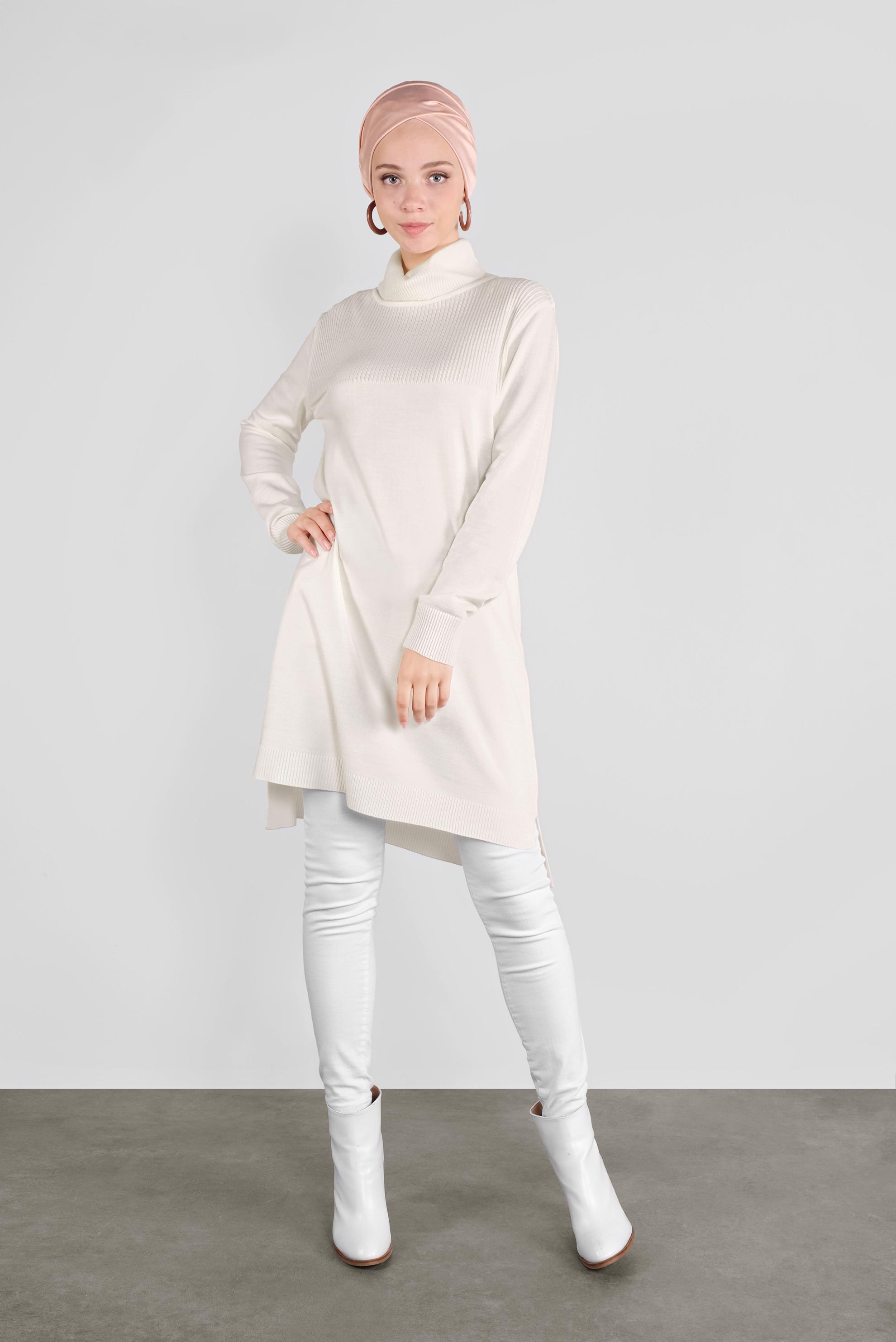 Tesettür giyim BEYAZ BALIKÇI YAKA TRİKO TUNİK 41066 