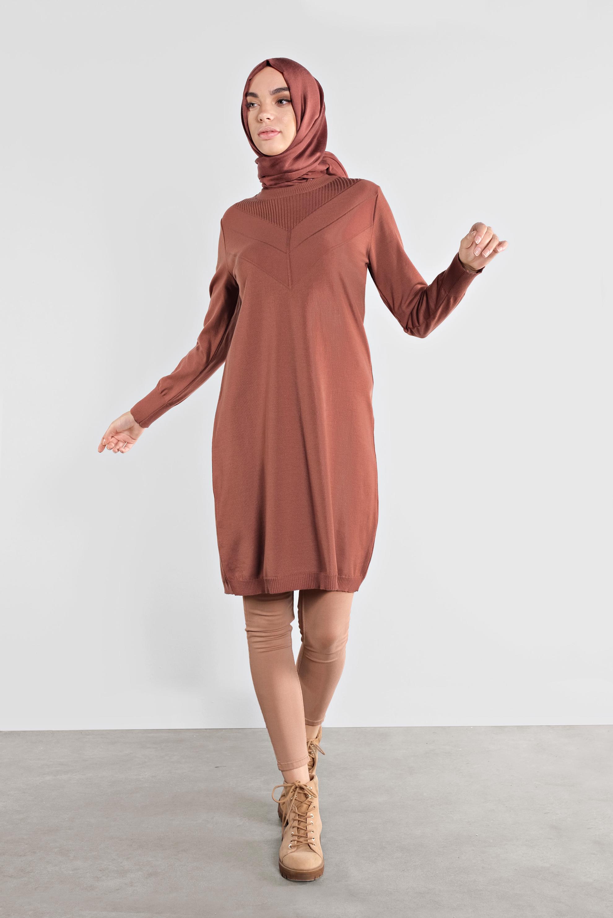 Vêtements hijab BRUN TUNIQUE EN TRICOT 41068 