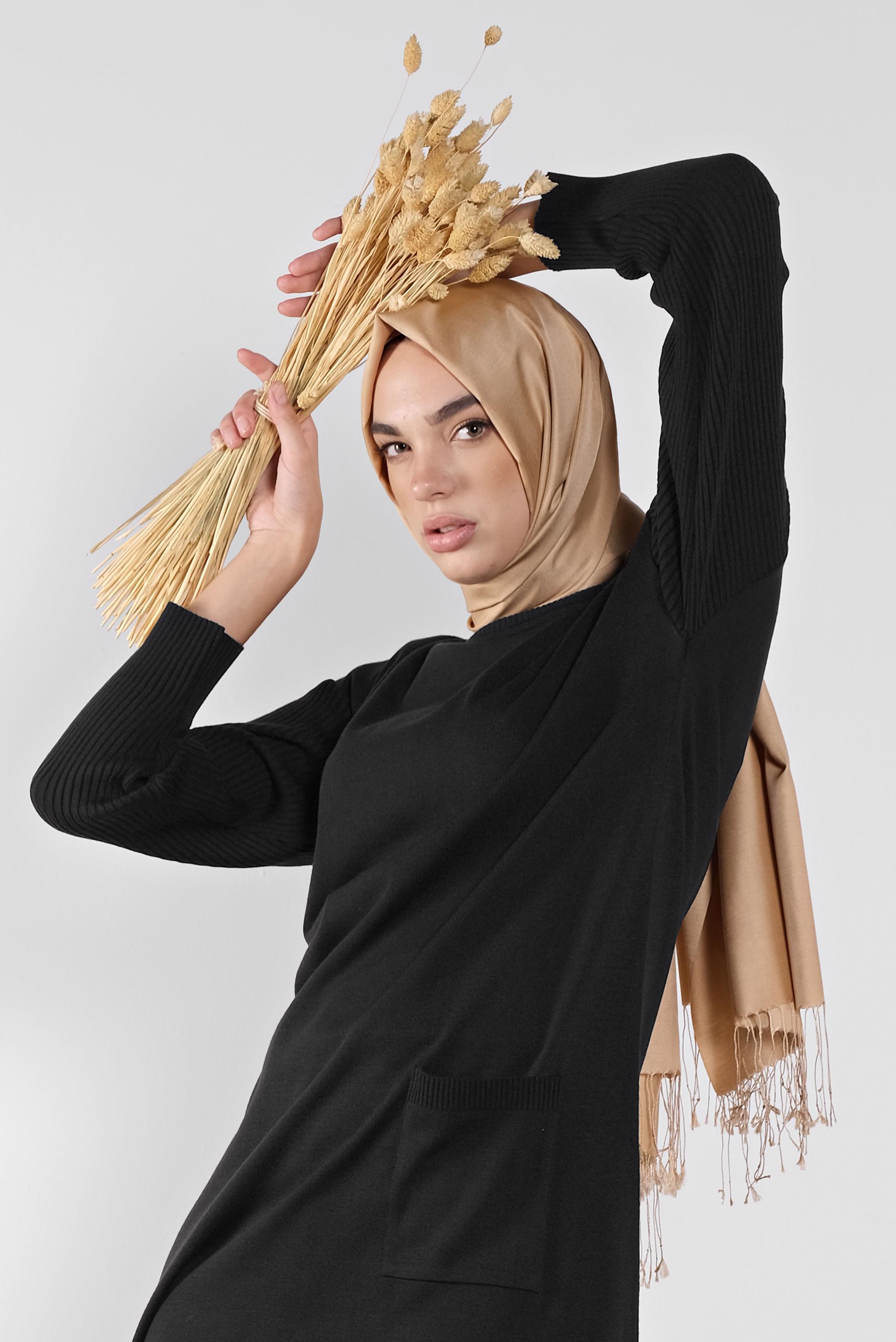 Tesettür giyim SİYAH CEP DETAYLI TRİKO TUNİK 41069 