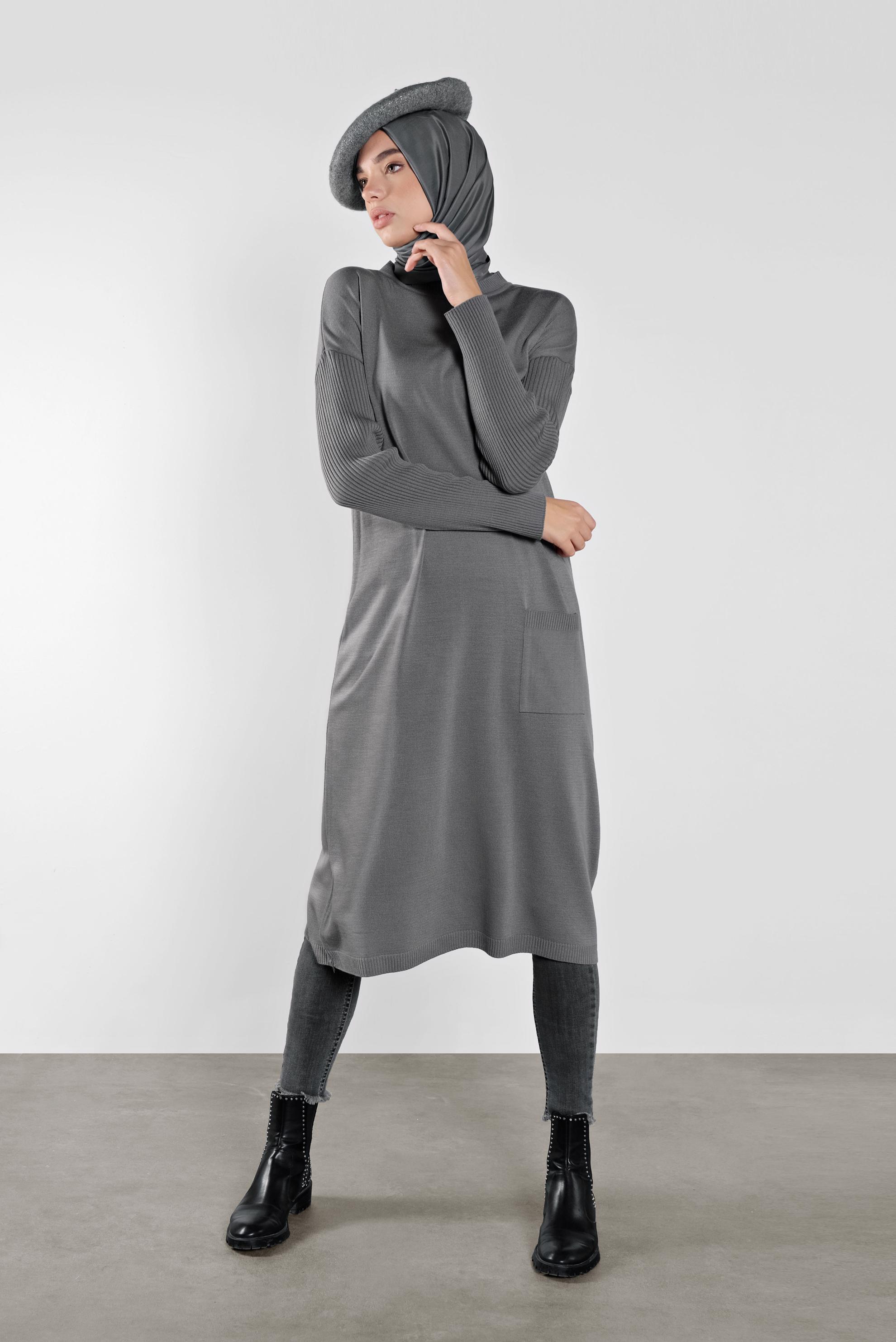 Tesettür giyim GRİ CEP DETAYLI TRİKO TUNİK 41069 