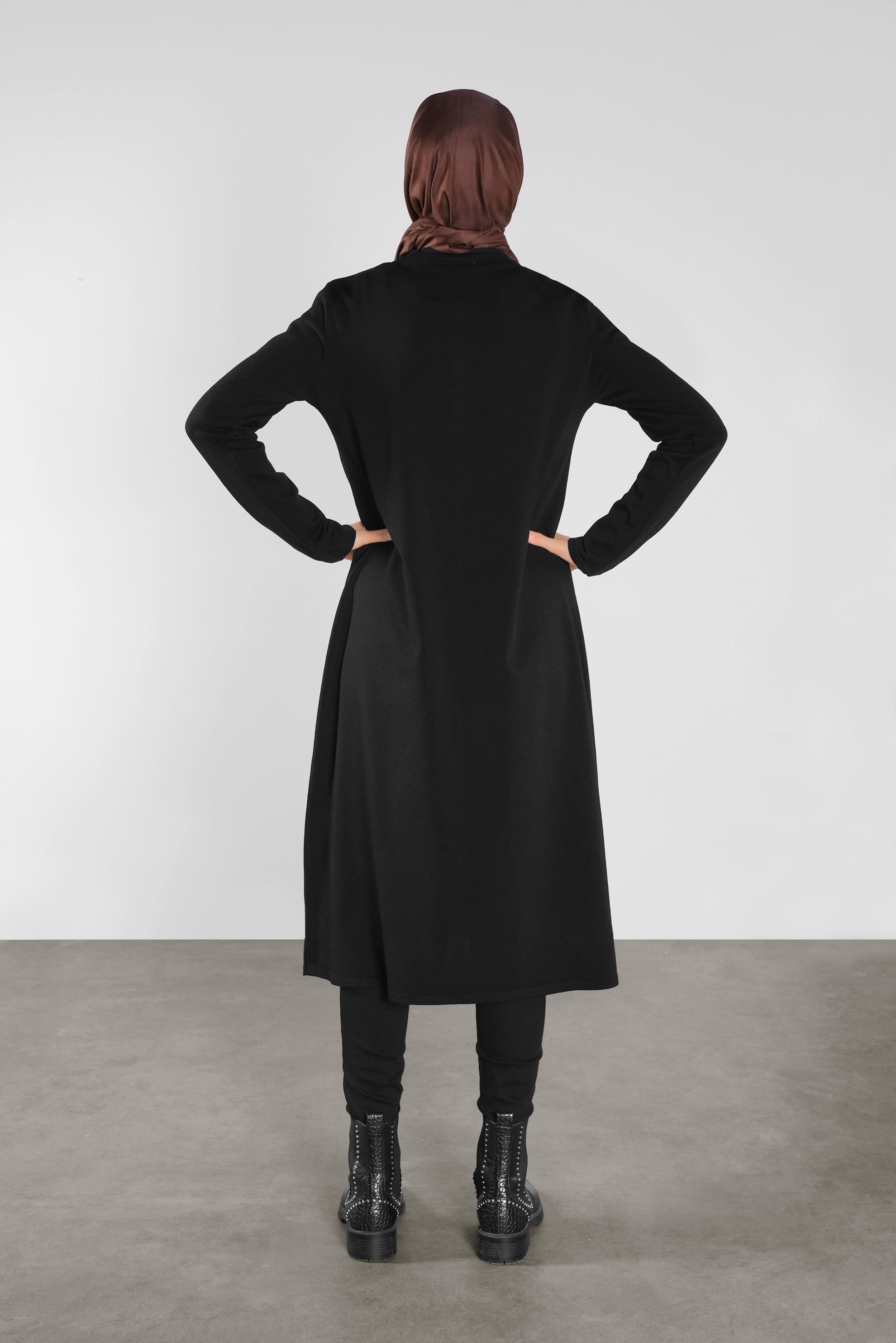 Tesettür giyim SİYAH DÜĞMELİ CEPLİ TRİKO TUNİK 41070