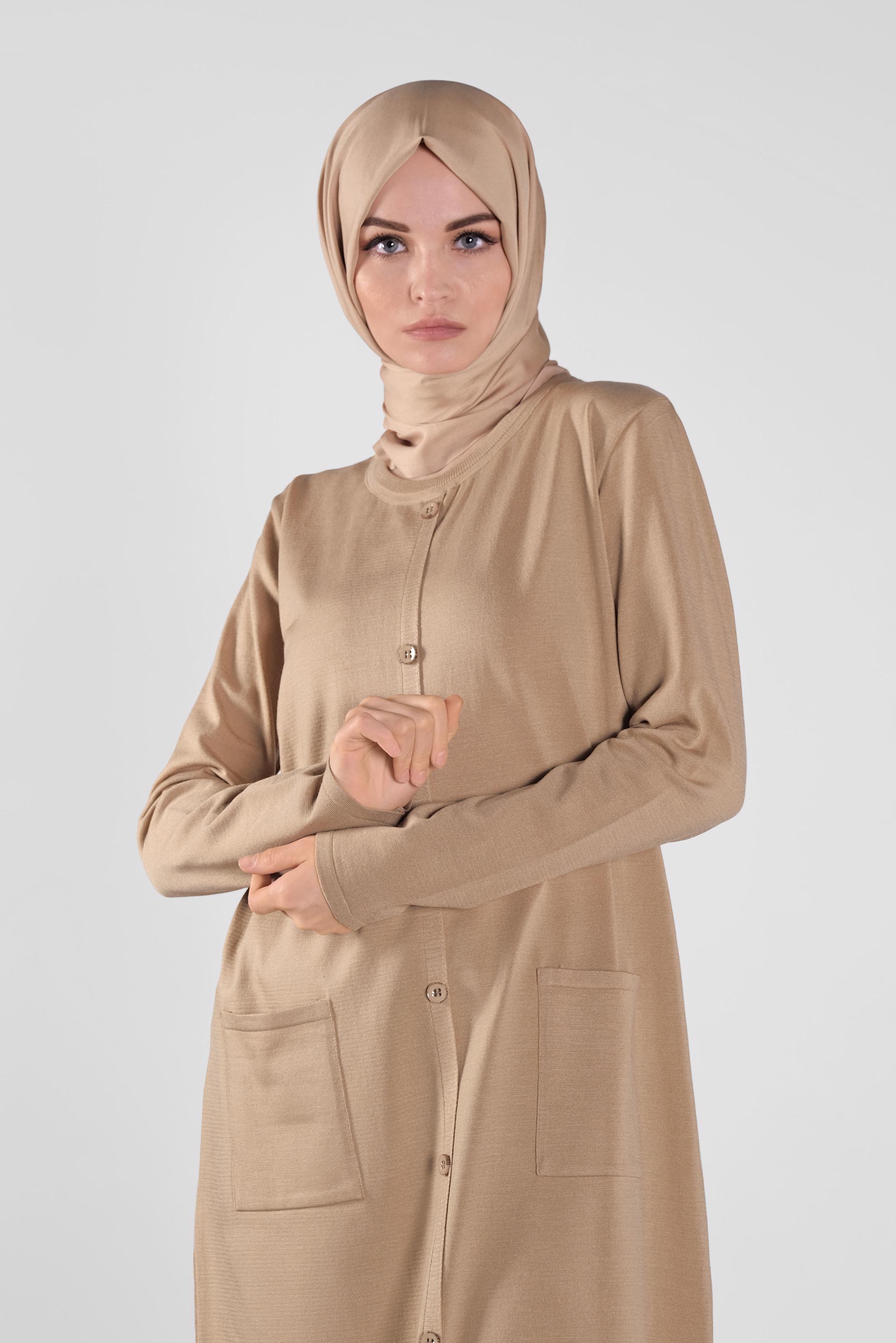Tesettür giyim KAHVE DÜĞMELİ CEPLİ TRİKO TUNİK 41070