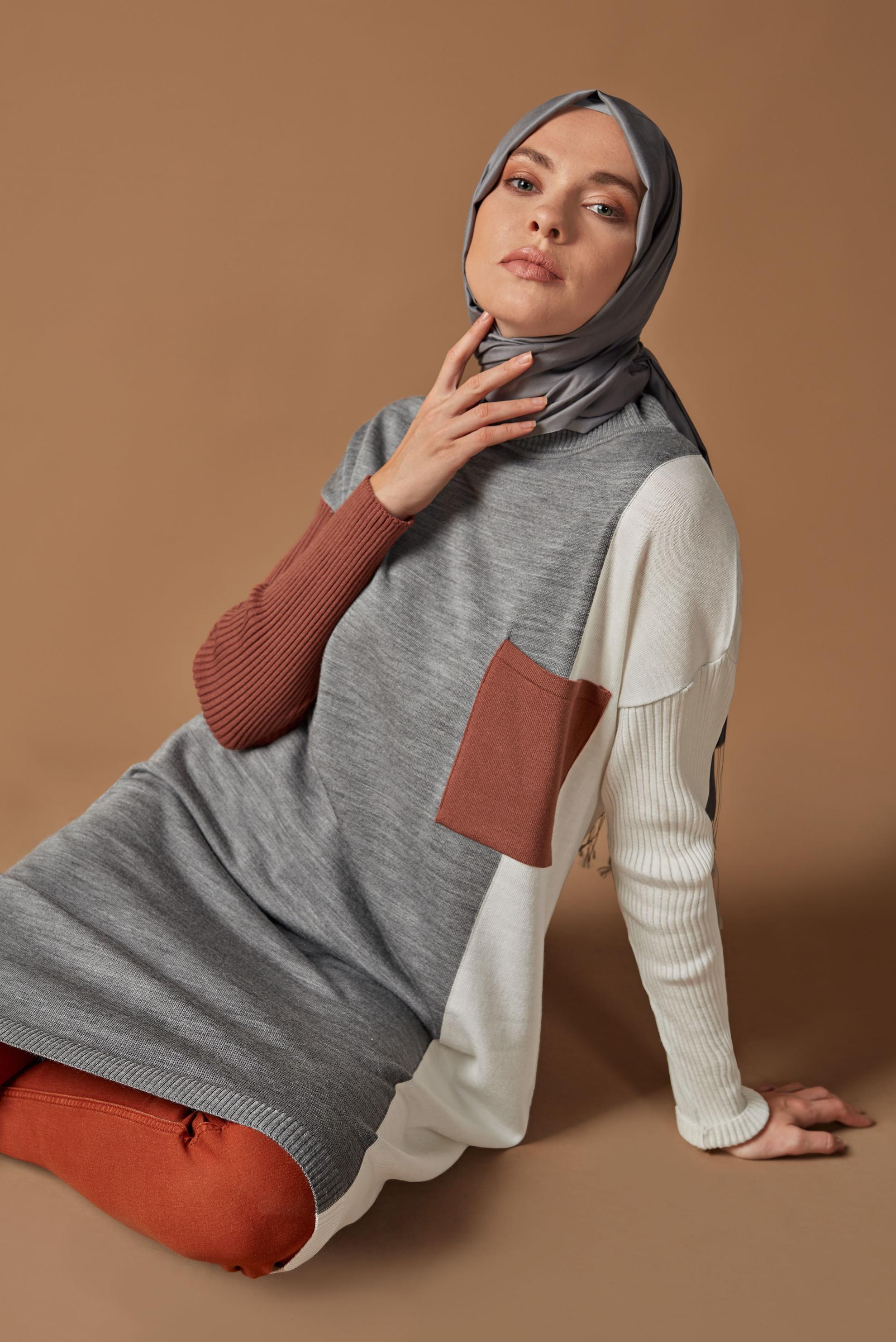 Tesettür giyim GRİ CEPLİ TRİKO TUNİK 41071 