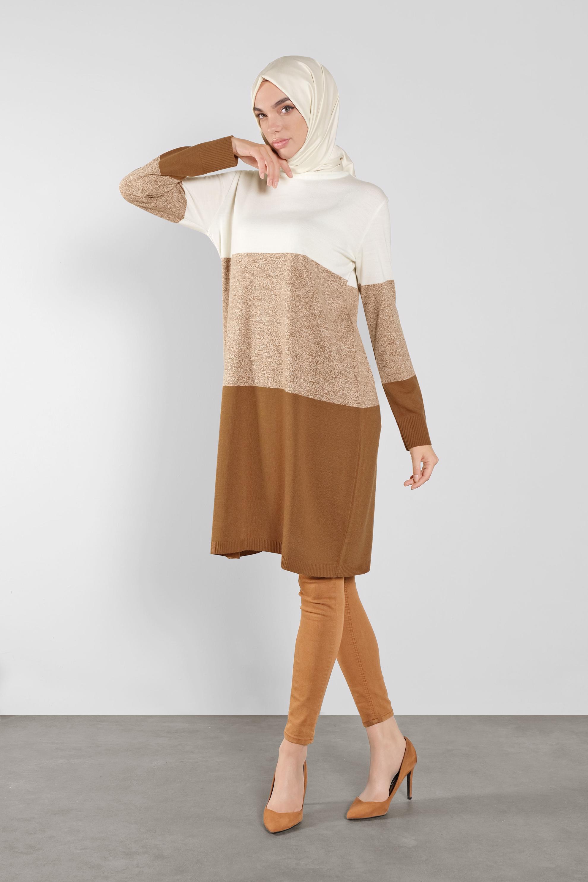 Tesettür giyim BEJ RENK GEÇİŞLİ İNCE TRİKO TUNİK 41075 