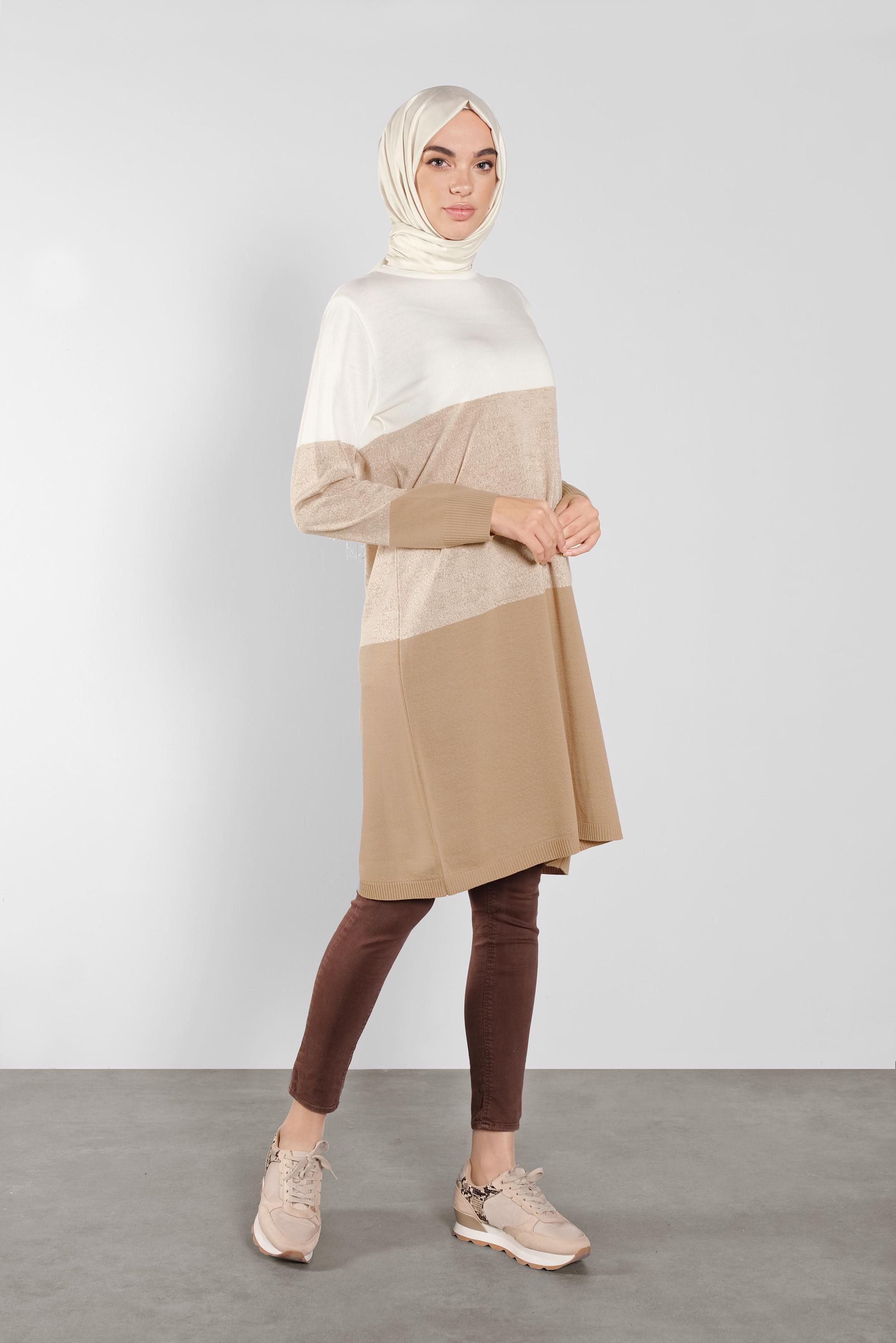 Tesettür giyim BEJ RENK GEÇİŞLİ İNCE TRİKO TUNİK 41075 