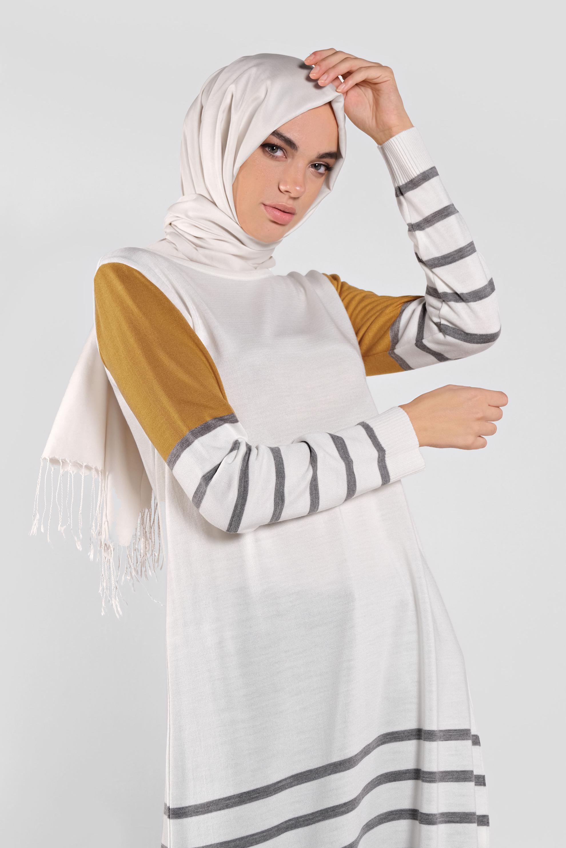 Tesettür giyim BEJ ÇİZGİLİ TRİKO TUNİK 41077 