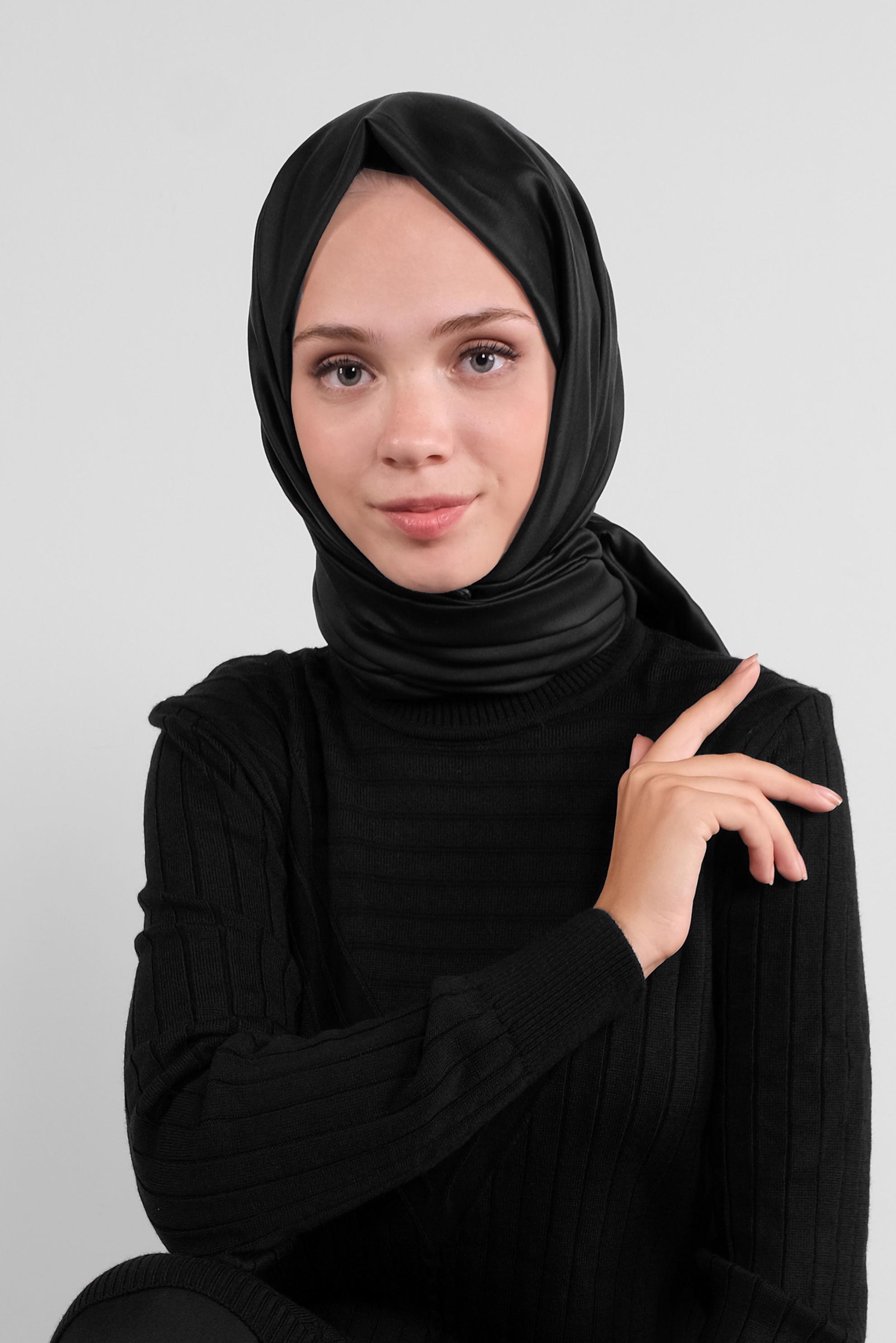 Tesettür giyim SİYAH ÖRGÜ DESENLİ TRİKO TUNİK 41084