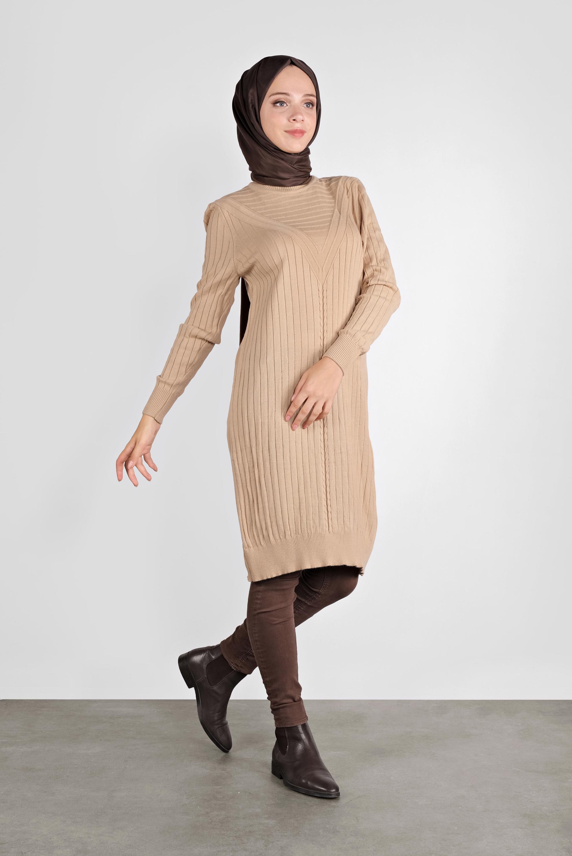 Tesettür giyim BEJ ÖRGÜ DESENLİ TRİKO TUNİK 41084
