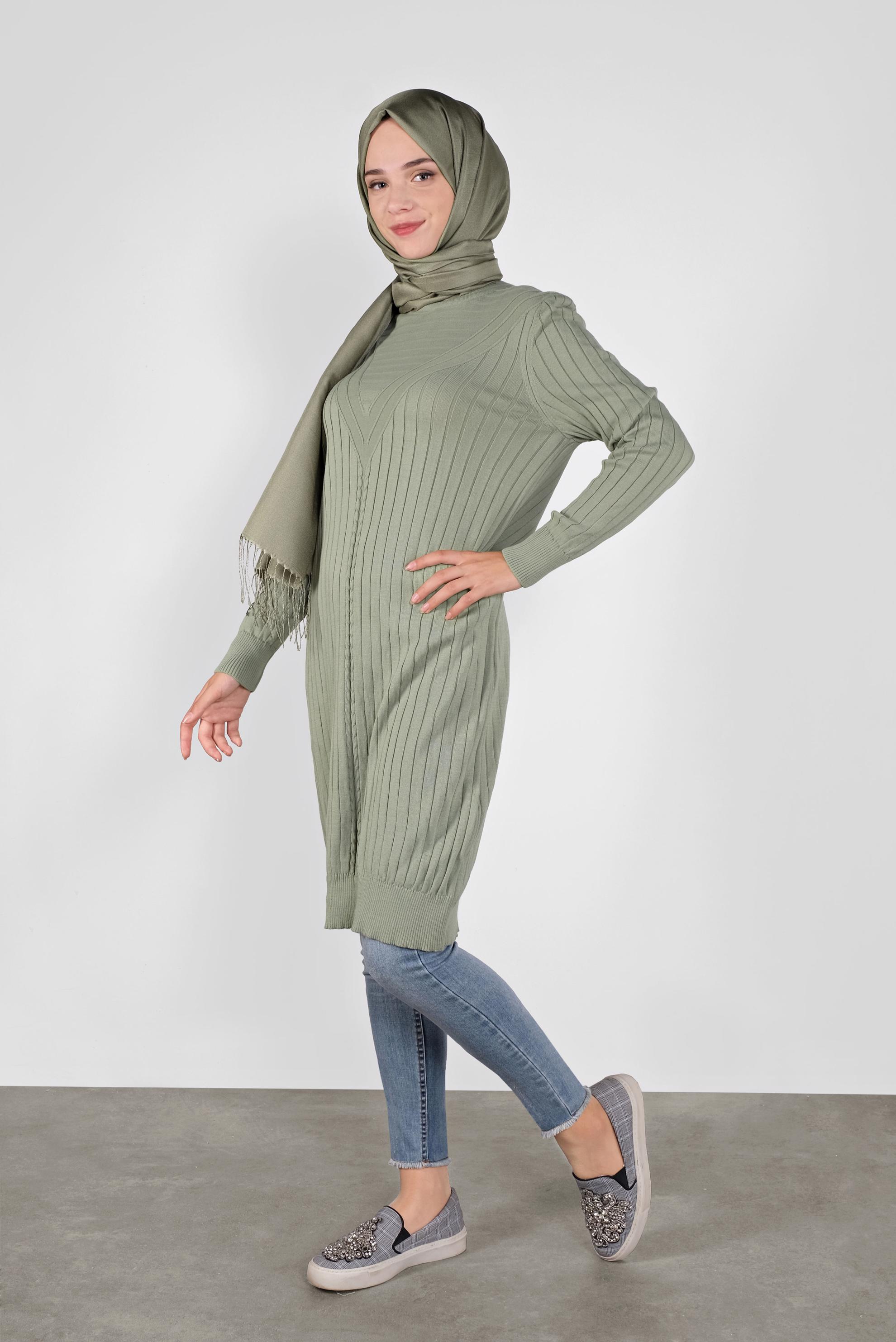 Tesettür giyim YEŞİL ÖRGÜ DESENLİ TRİKO TUNİK 41084