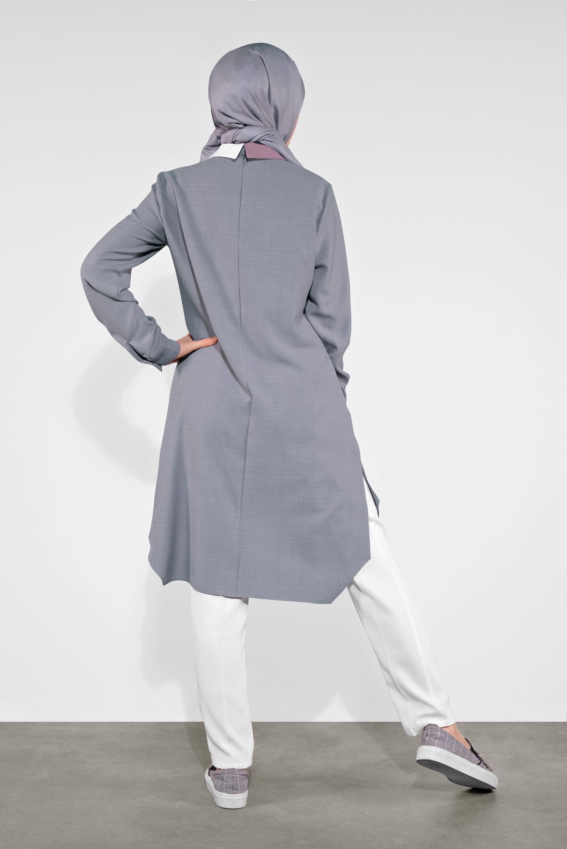 Tesettür giyim GRİ PÜSKÜL DETAYLI TUNİK 41121 