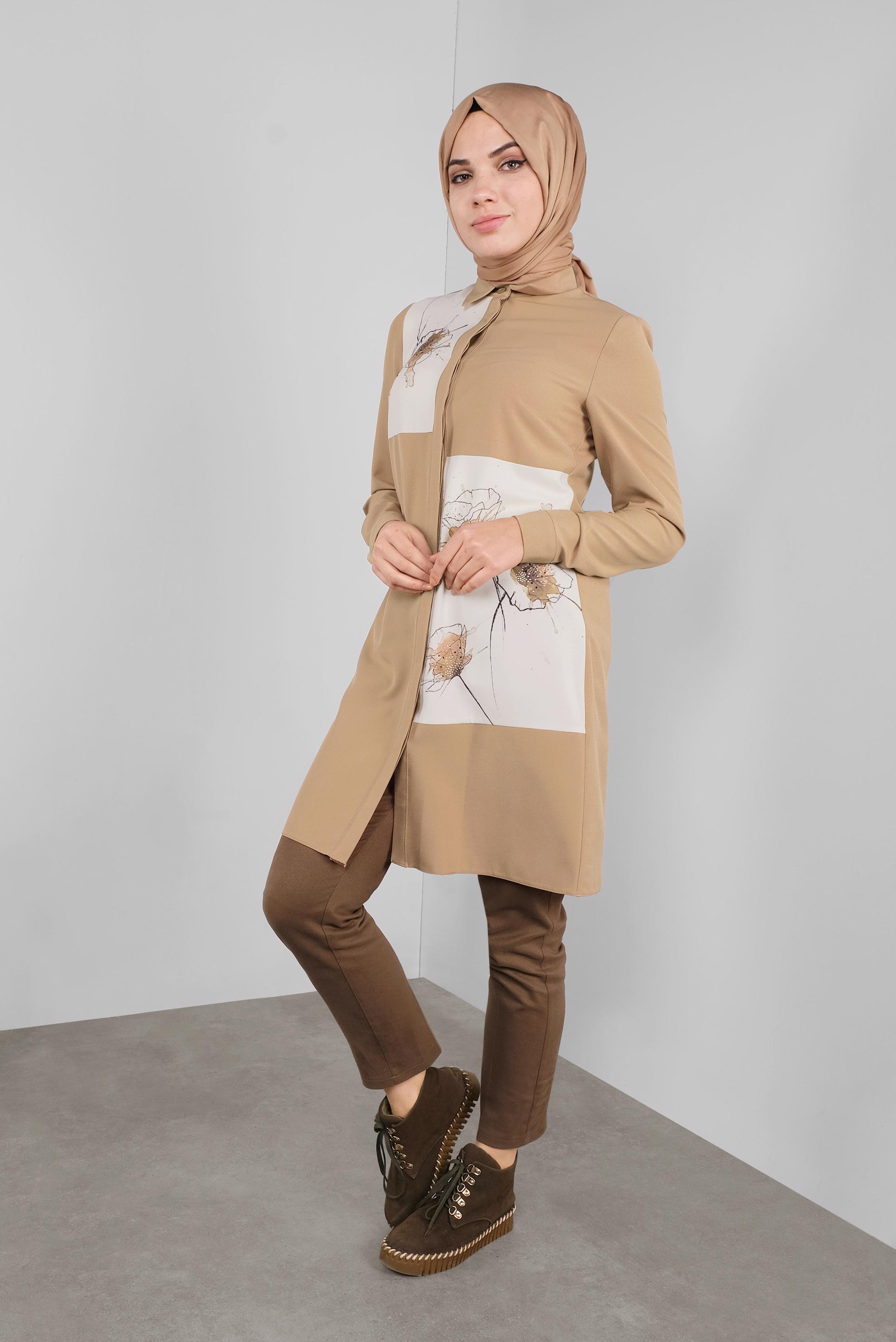 Tesettür giyim KAHVE ÇİÇEK DESENLİ GİZLİ DÜĞMELİ TUNİK 41126