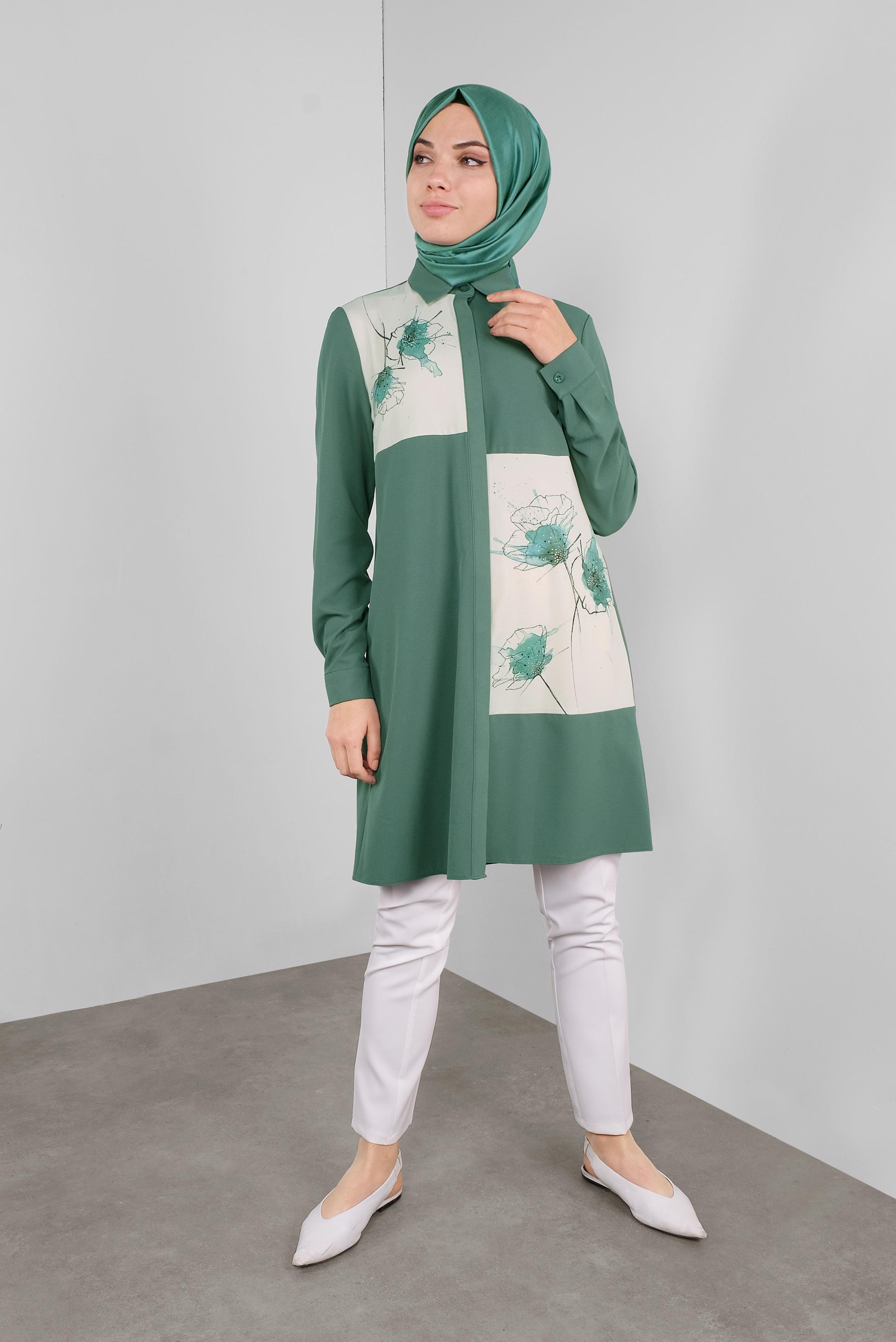 Tesettür giyim YEŞİL ÇİÇEK DESENLİ GİZLİ DÜĞMELİ TUNİK 41126