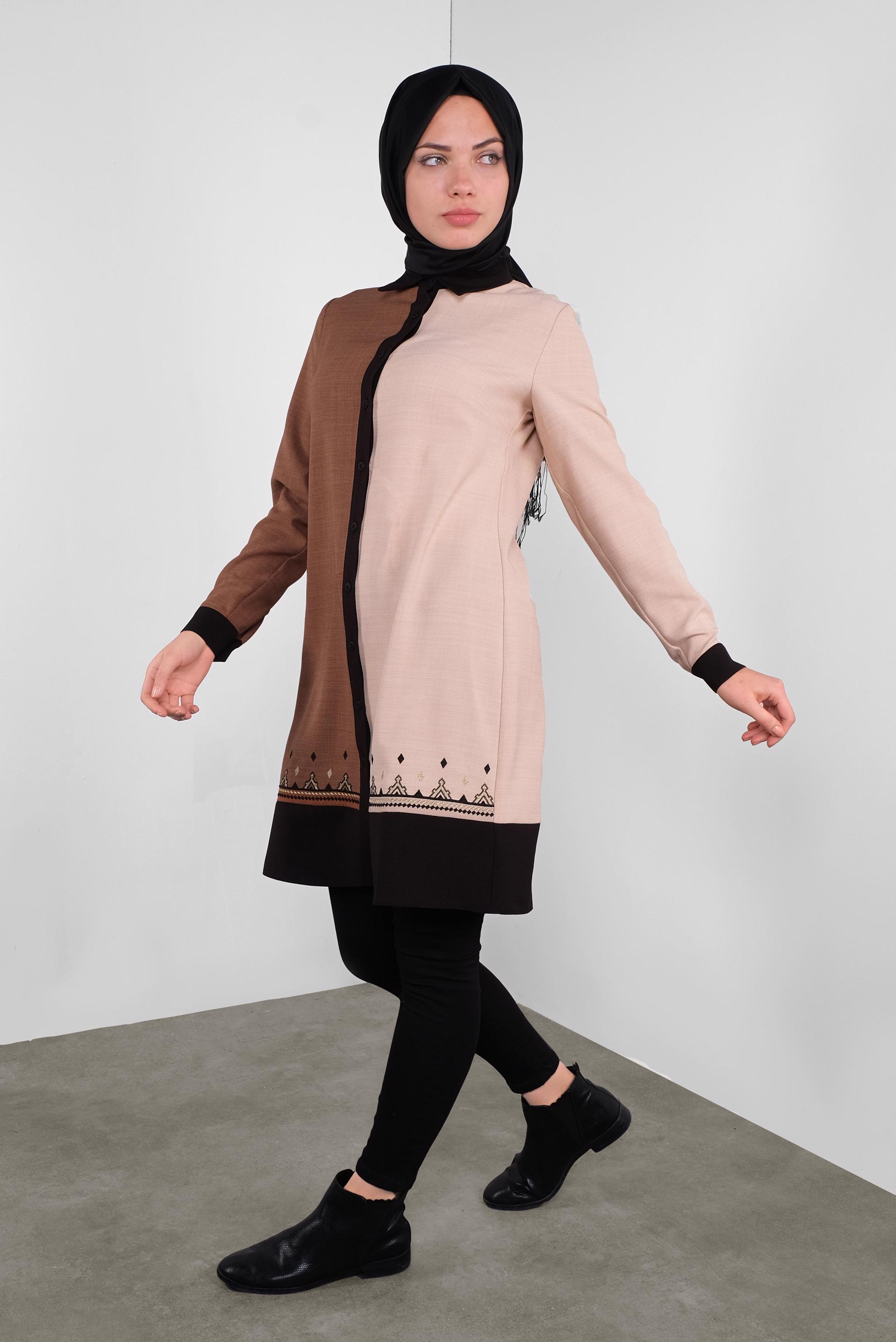 Tesettür giyim KAHVE BOYDAN DÜĞMELİ NAKIŞLI TUNİK 41127