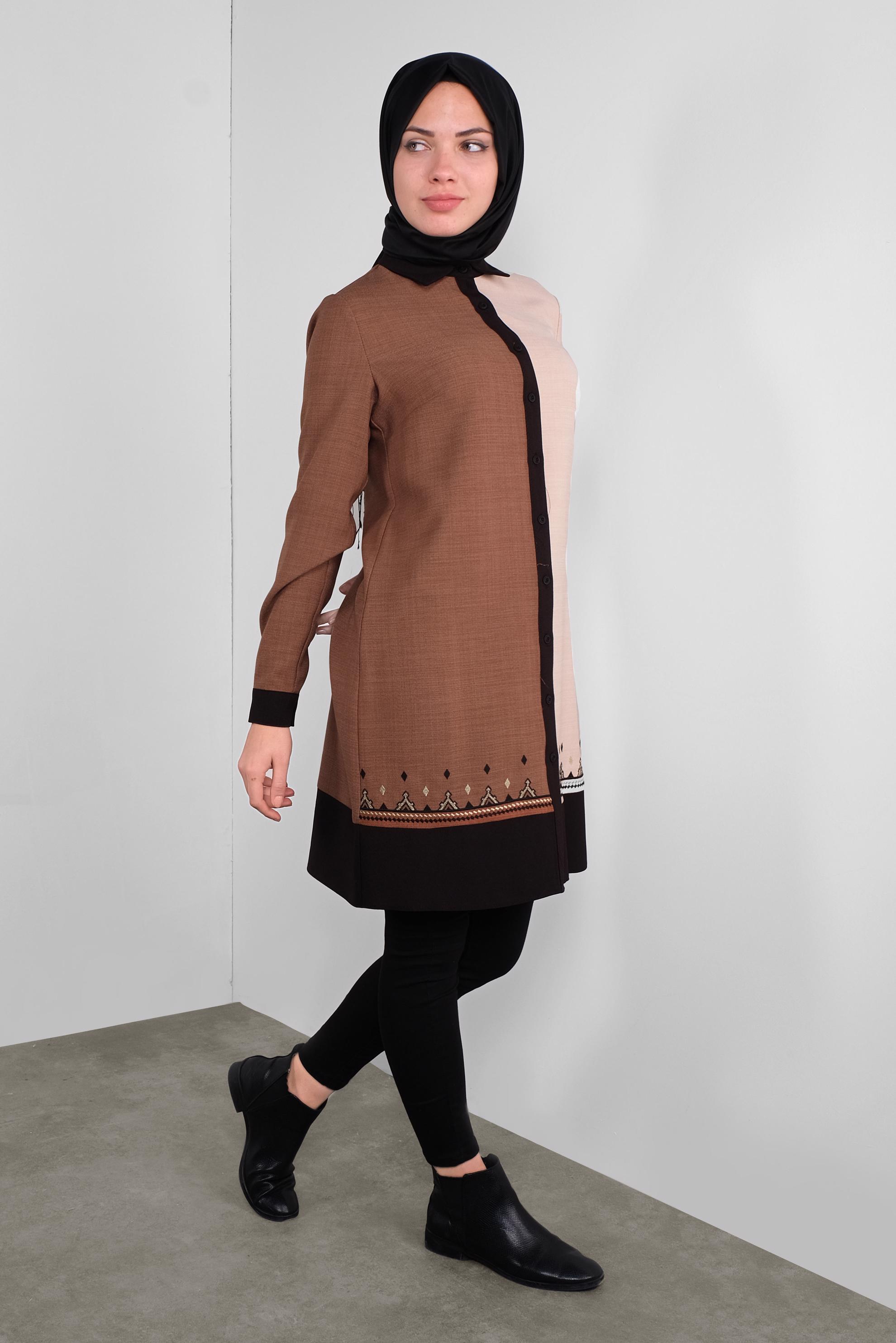 Tesettür giyim KAHVE BOYDAN DÜĞMELİ NAKIŞLI TUNİK 41127