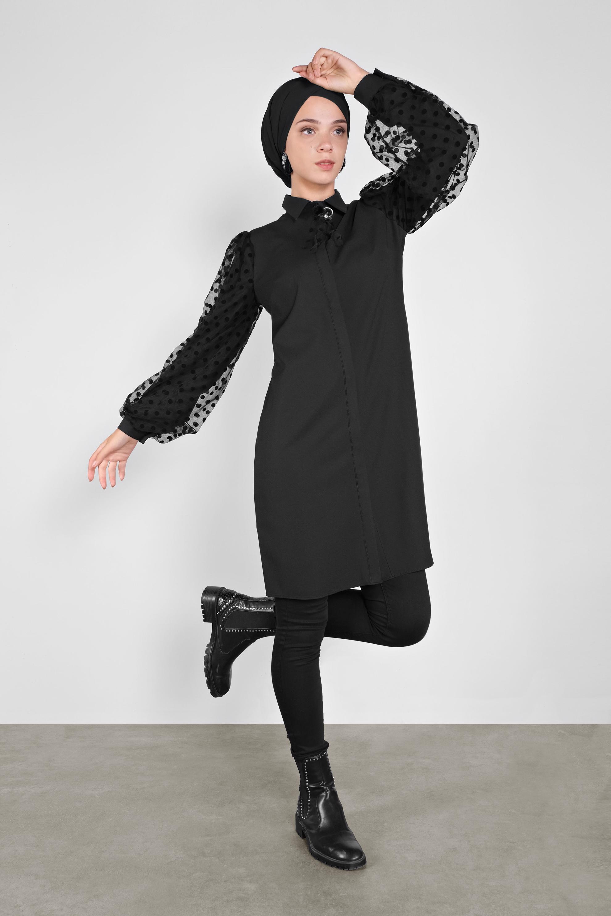 Tesettür giyim SİYAH TÜL VE PUANTİYE DETAYLI BROŞLU TUNİK 41128 