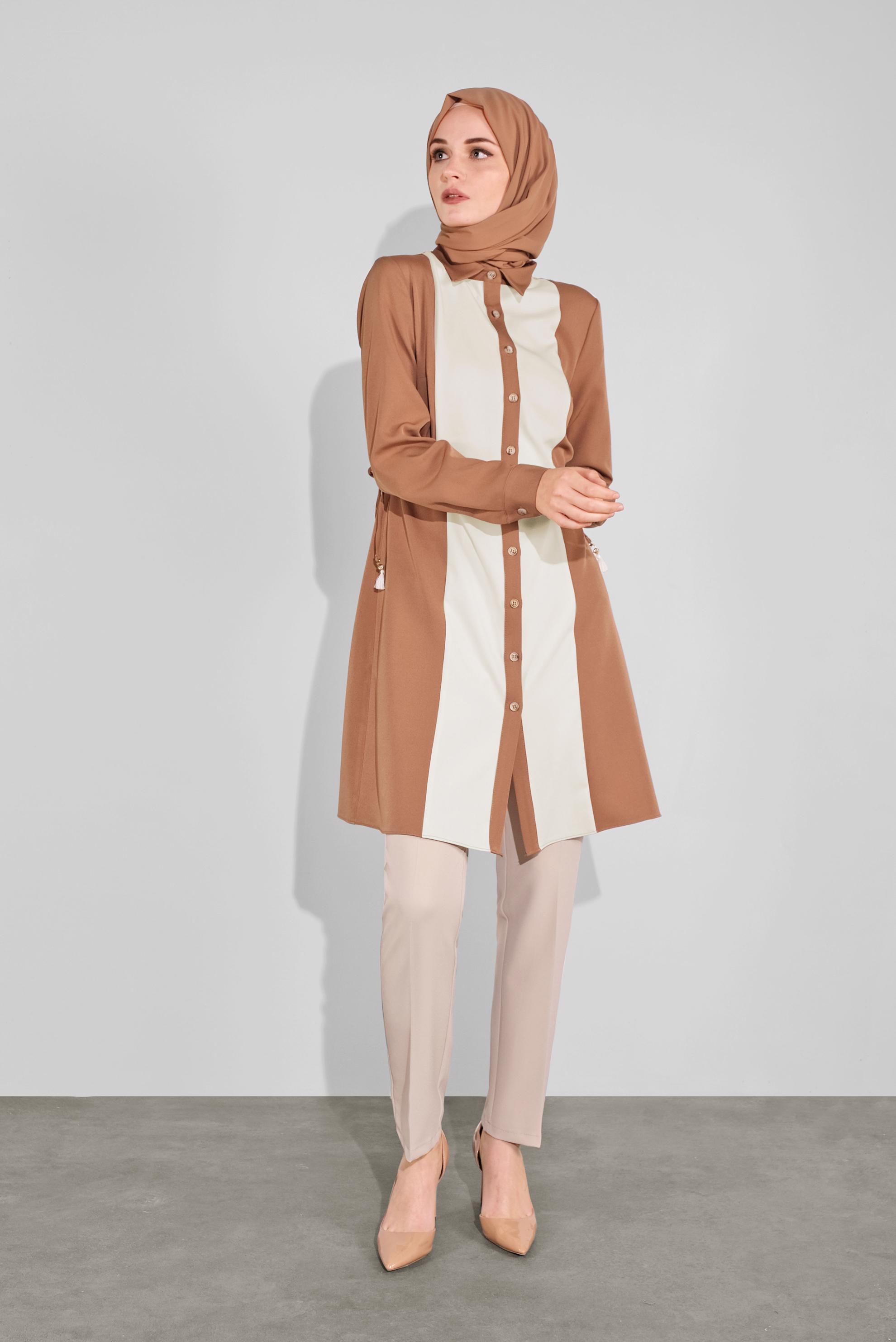 Tesettür giyim TABA KALIN ŞERİTLİ BOYDAN DÜĞMELİ TUNİK 41133 