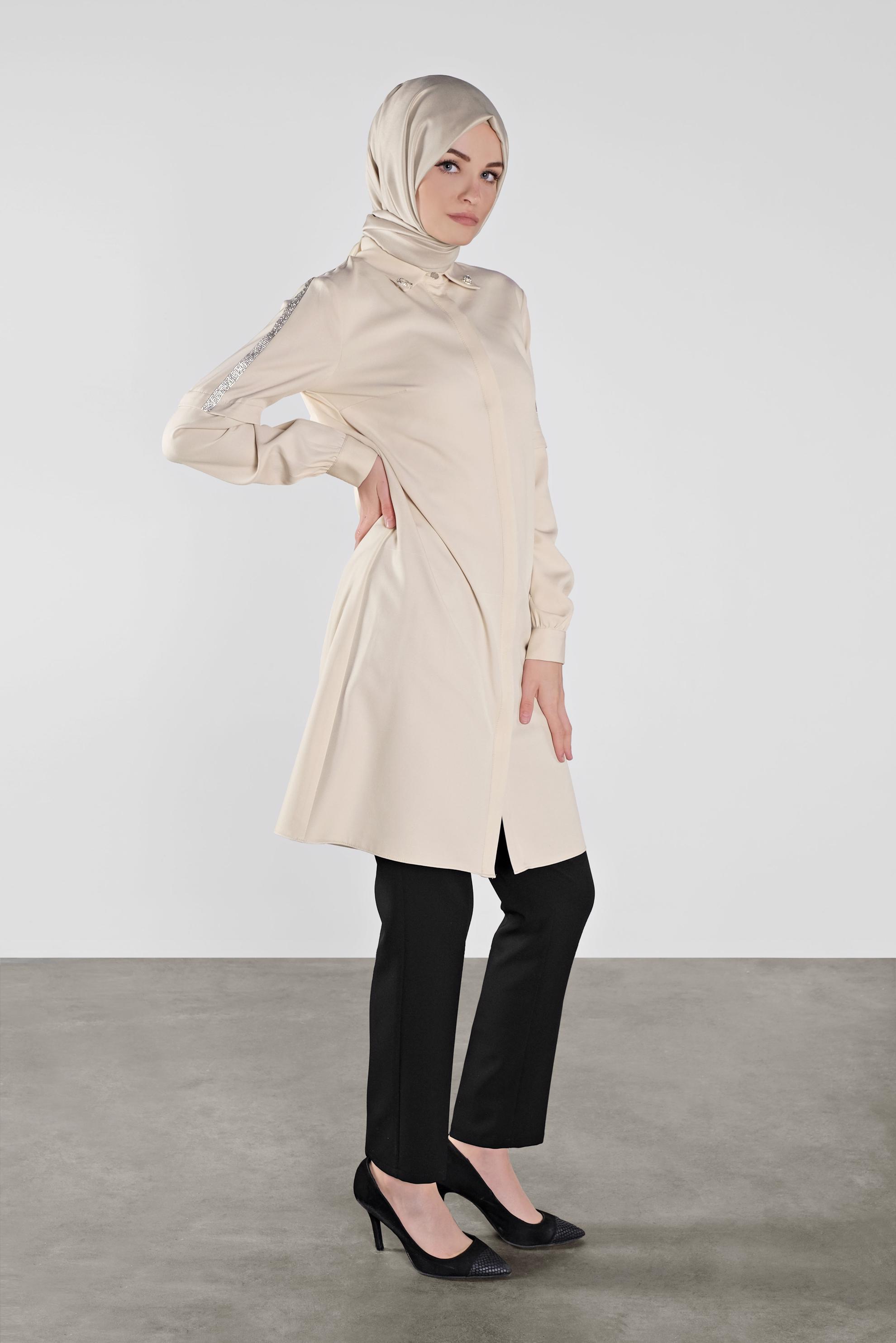 Tesettür giyim EKRU SİMLİ ŞERİT DETAYLI TUNİK 41134 