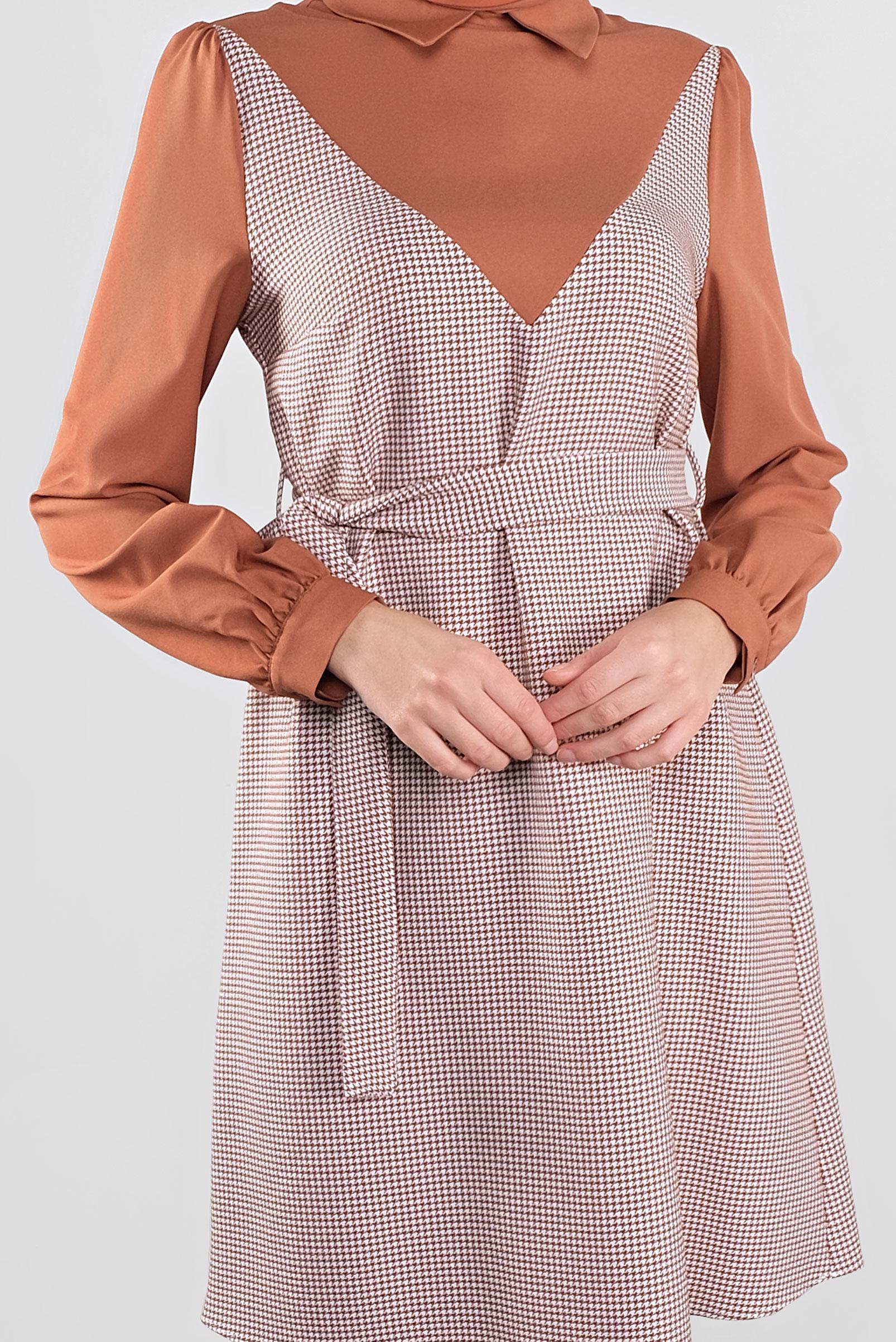 Tesettür giyim TABA BELİ KUŞAKLI KAZAYAĞI DESENLİ TUNİK 41135 