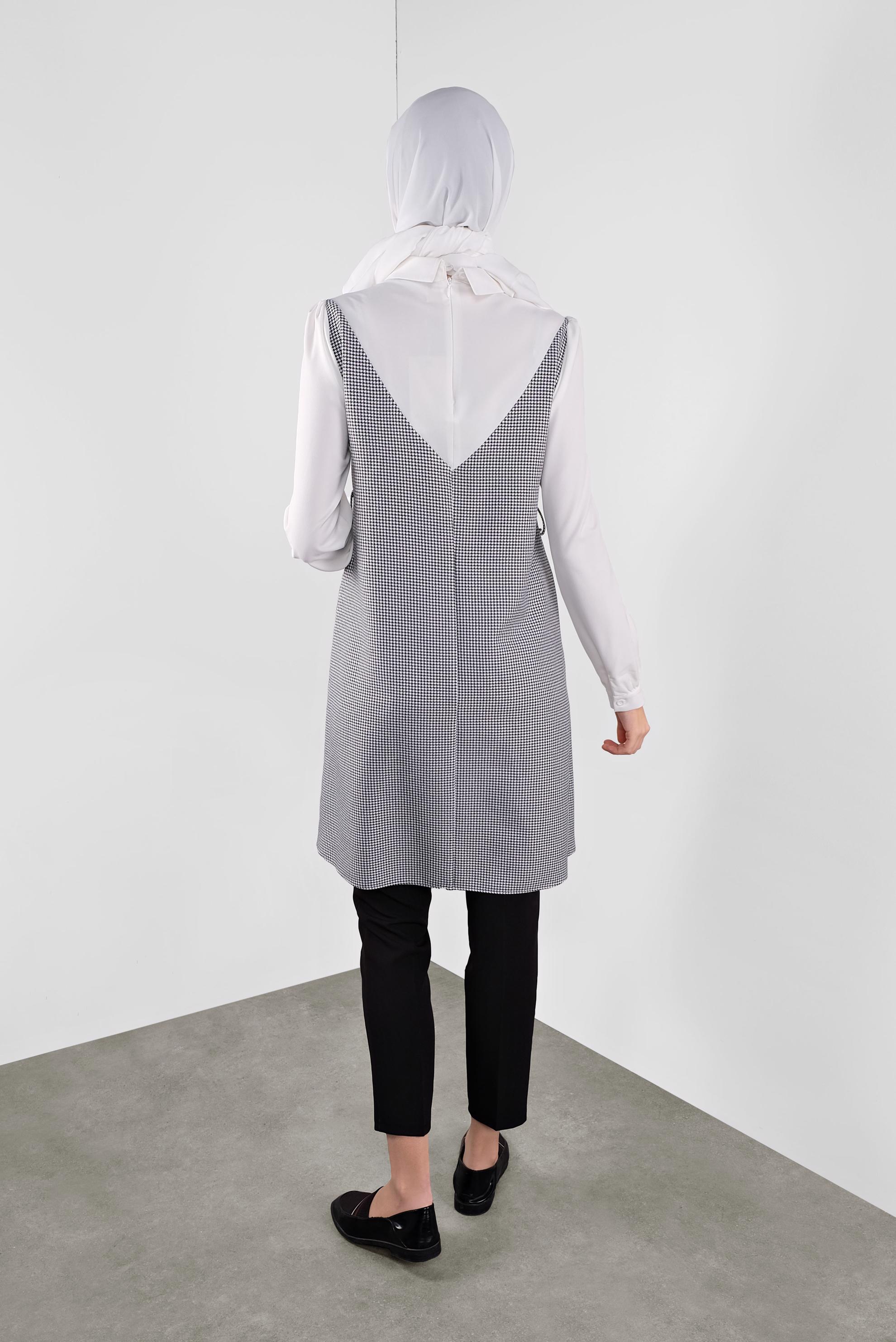 Tesettür giyim SİYAH BELİ KUŞAKLI KAZAYAĞI DESENLİ TUNİK 41135 