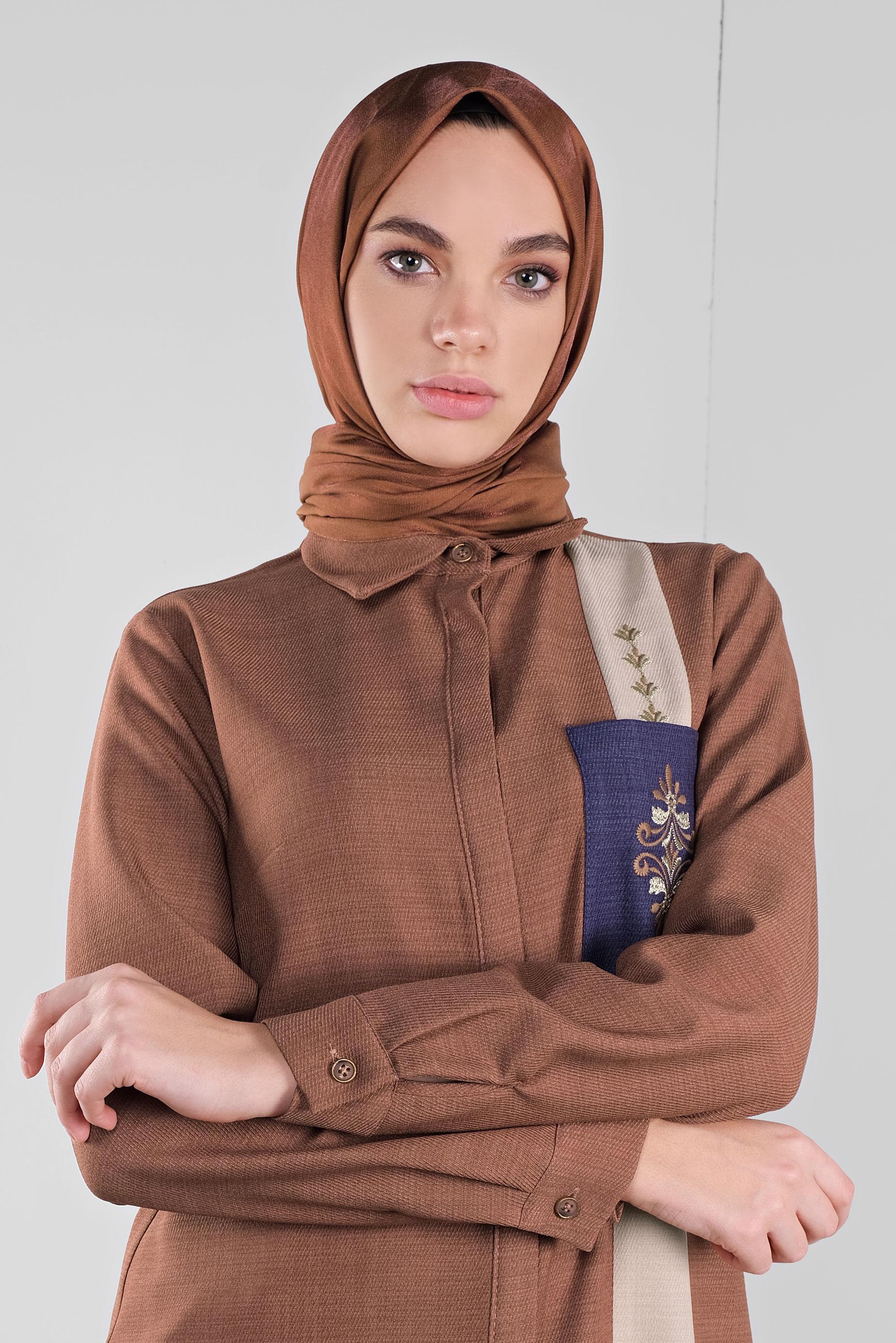 Tesettür giyim KAHVE NAKIŞLI CEPLİ TUNİK 41138 