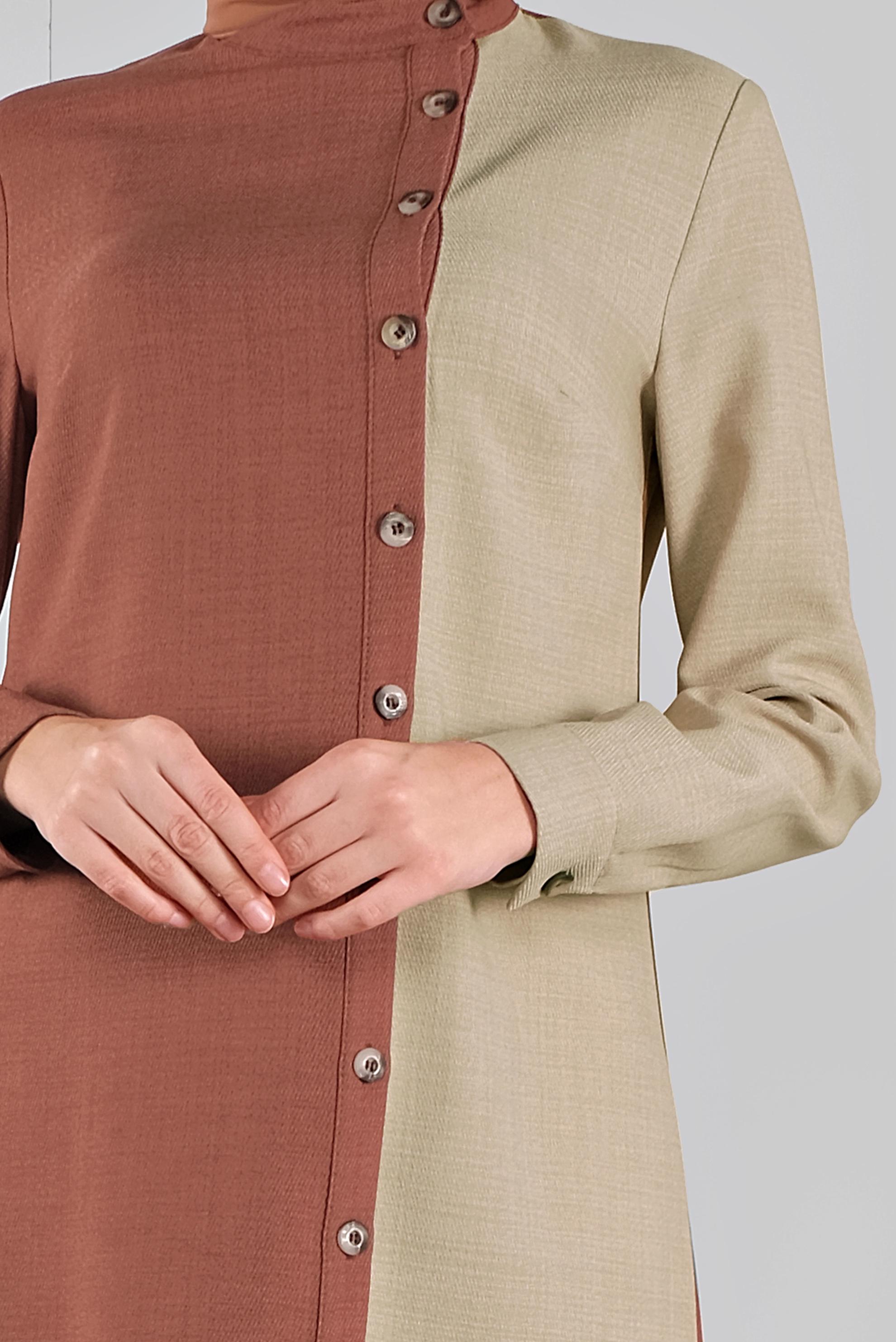 Tesettür giyim KAHVE DÜĞME DETAYLI YUVARLAK YAKA TUNİK 41139