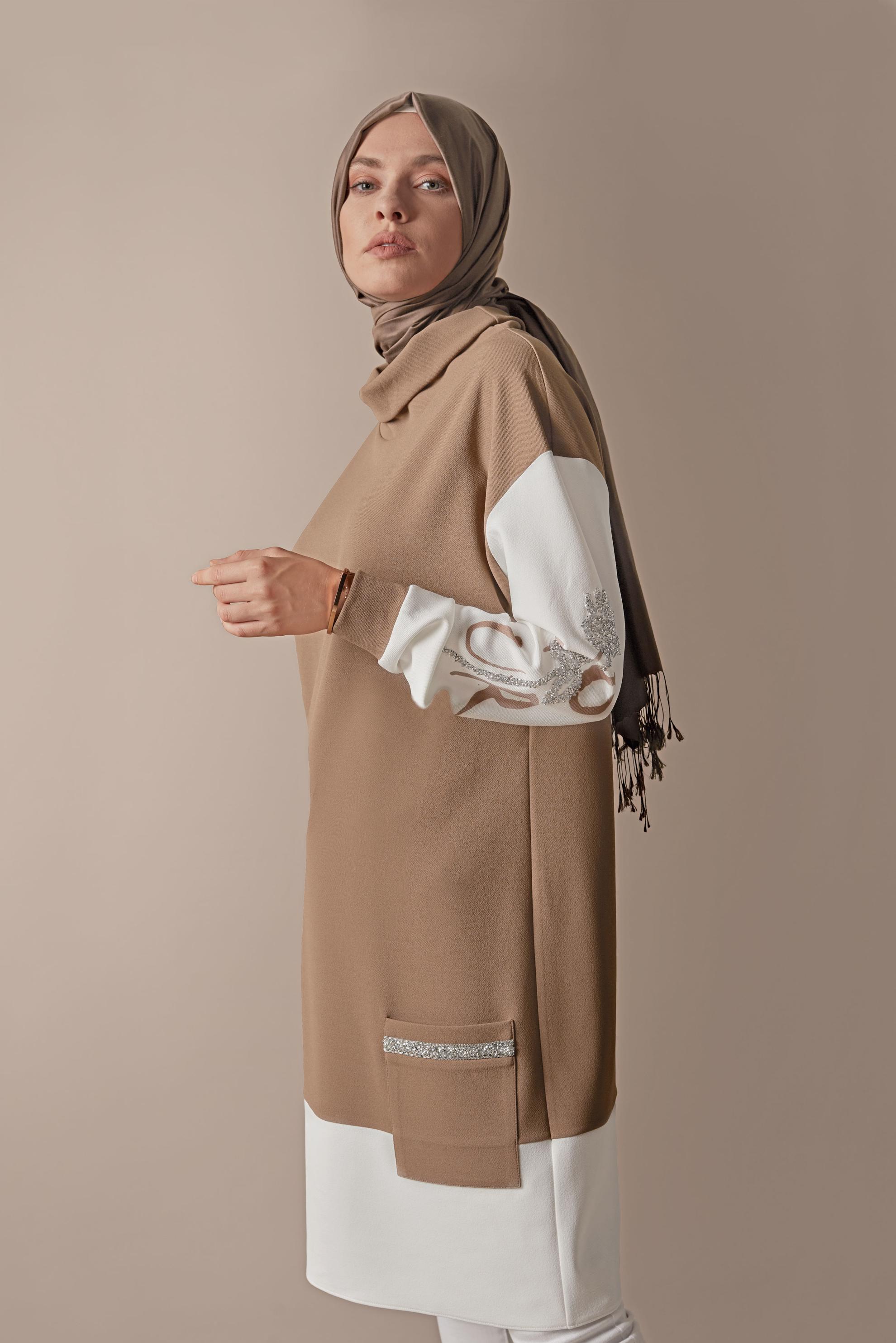 Tesettür giyim KAHVE KOLLARI TAŞLI CEPLİ TUNİK 41154