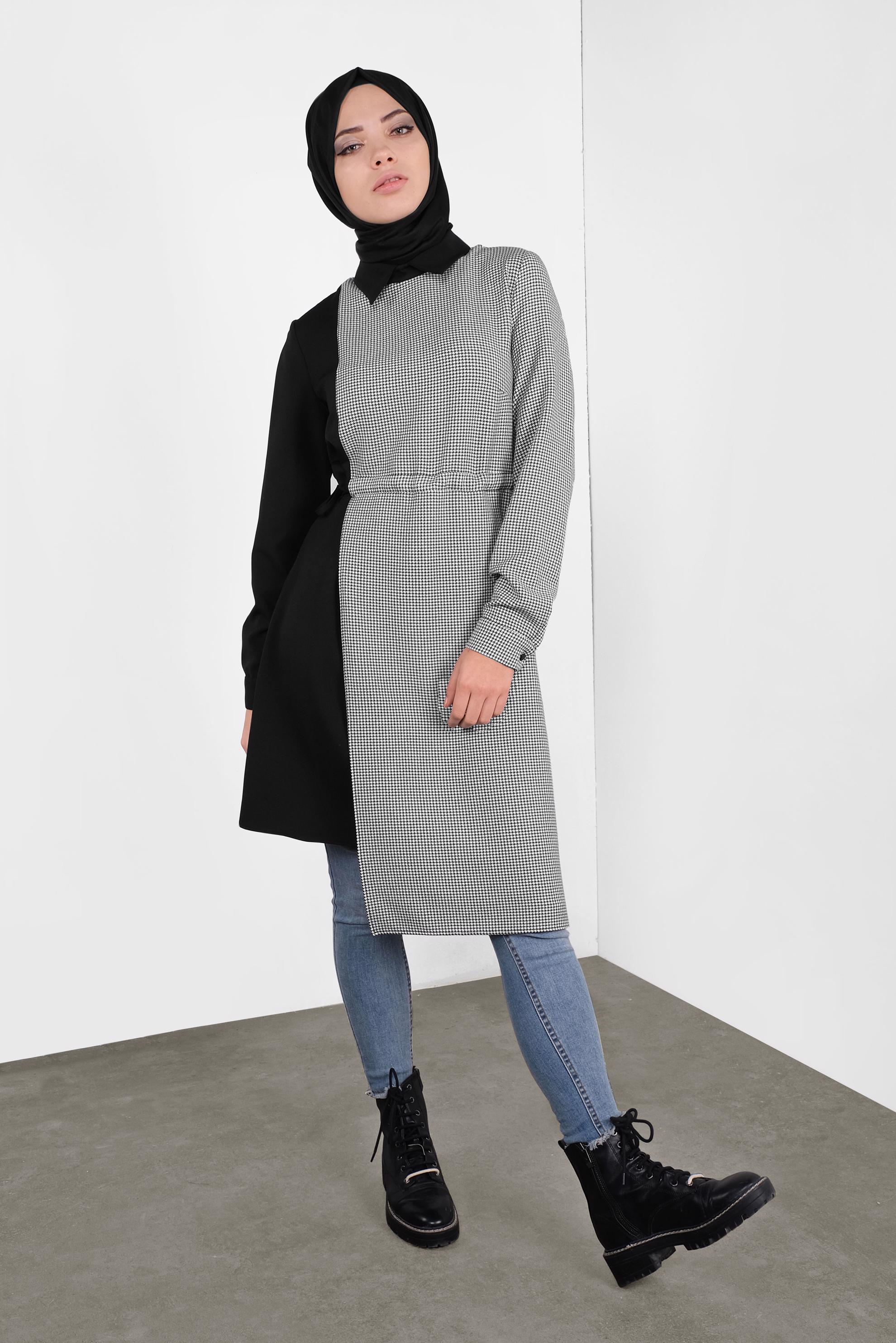 Tesettür giyim SİYAH YANDAN BAĞCIKLI PÖTİKARELİ TUNİK 41172 