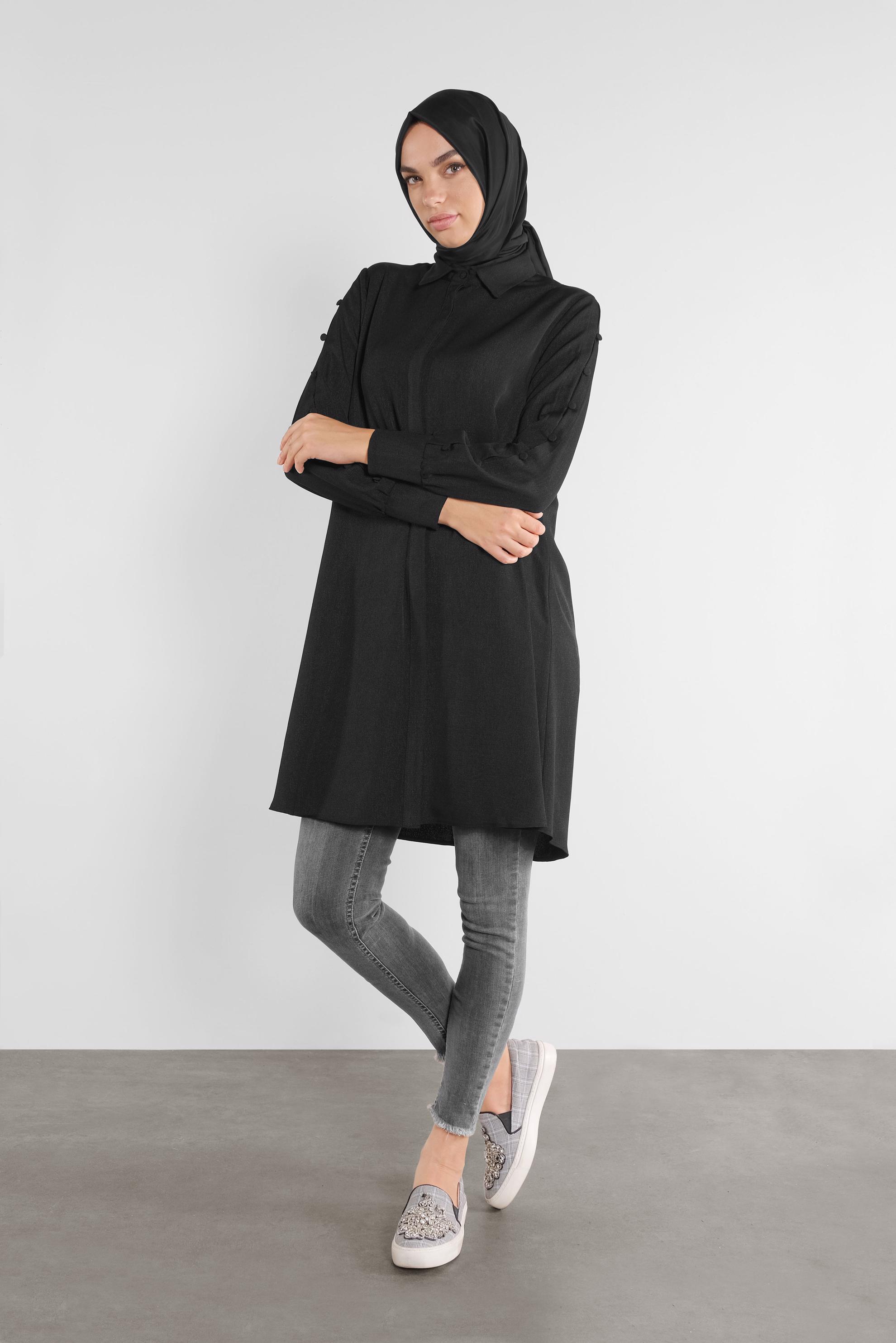 Tesettür giyim SİYAH KOLLARI DÜĞME DETAYLI ERKEK YAKA TUNİK 41179 