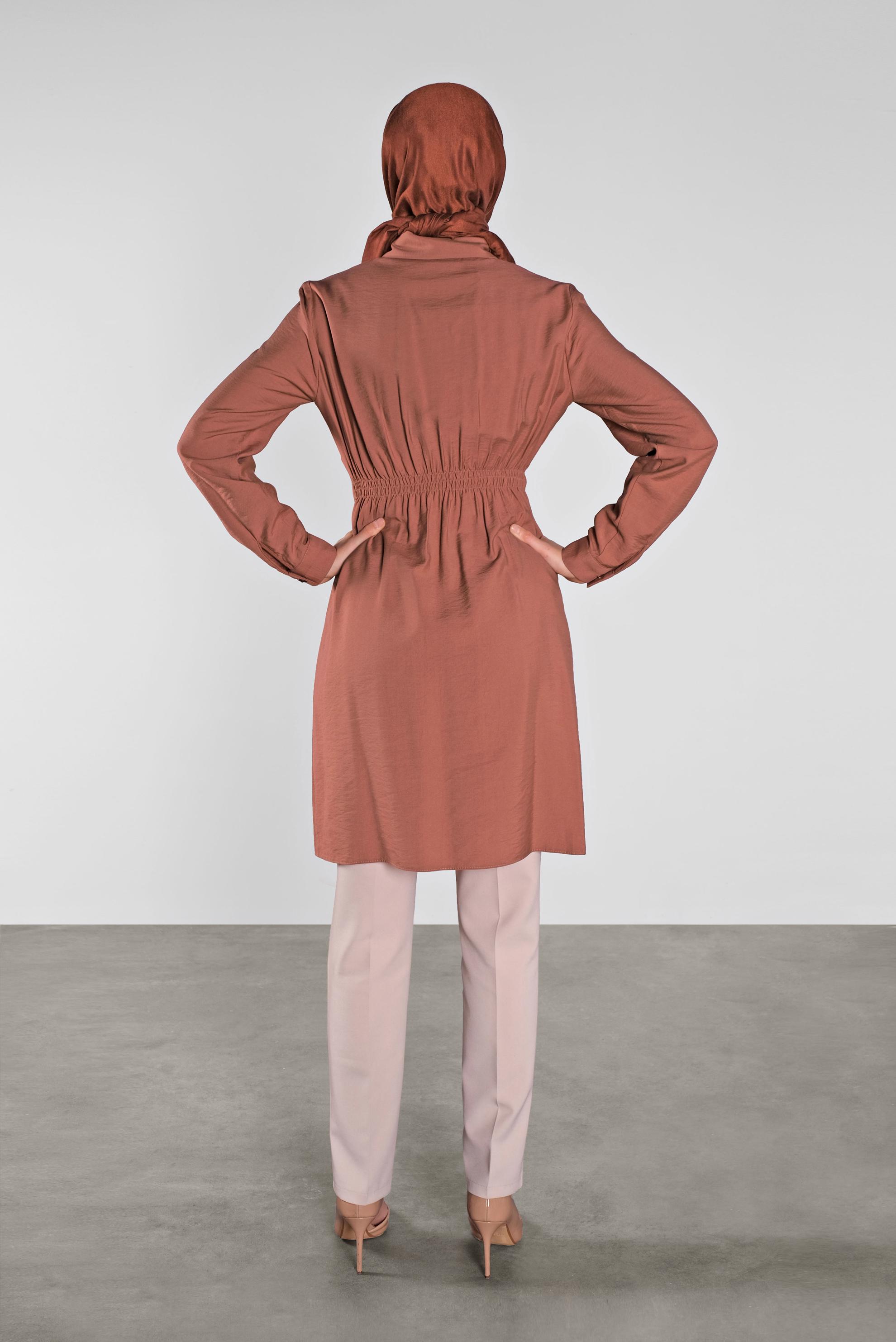 Tesettür giyim KAHVE BELİ BAĞCIKLI DÜĞMELİ TUNİK 41187 