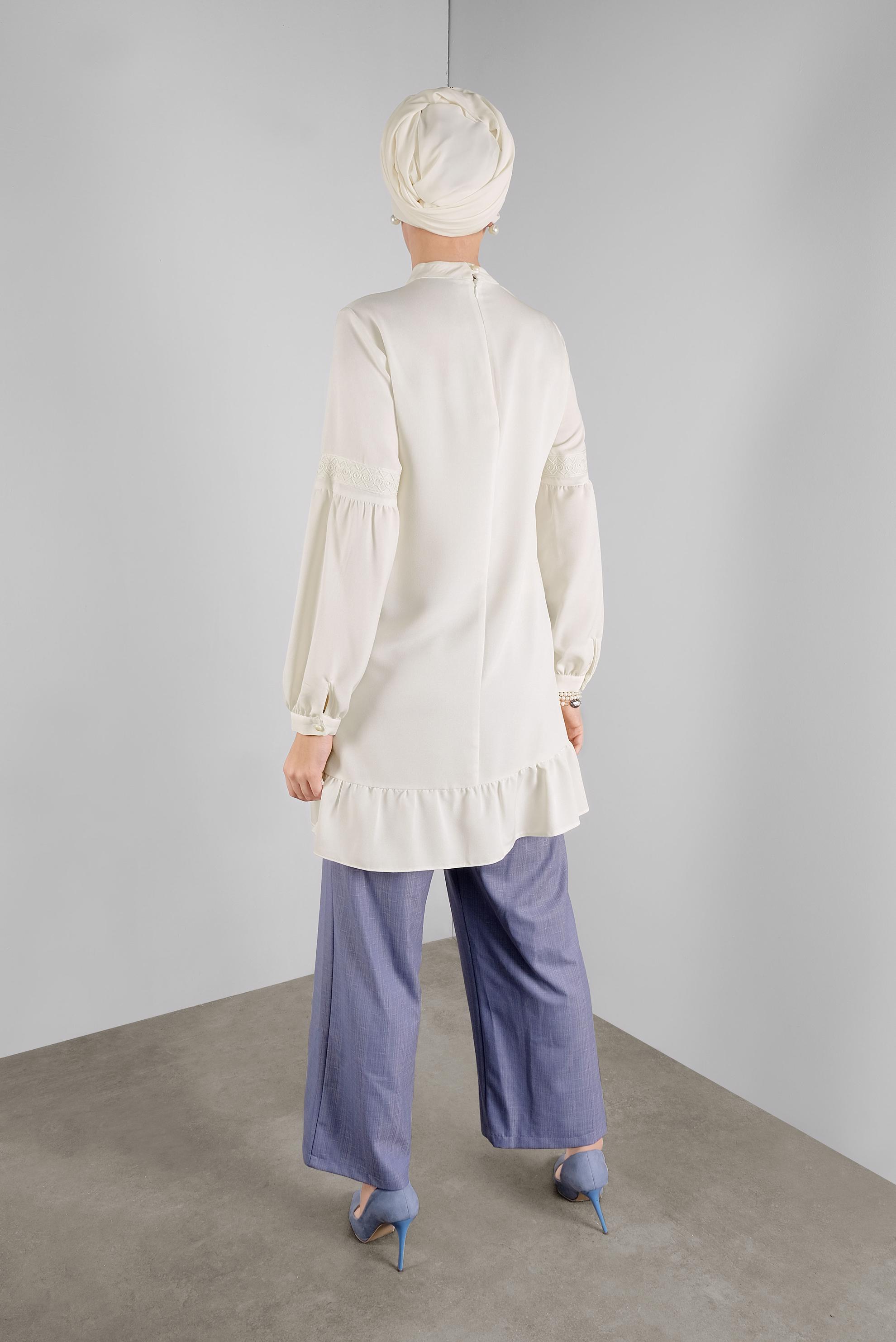 Tesettür giyim BEYAZ ETEK UCU FIRFIRLI TUNİK 41189