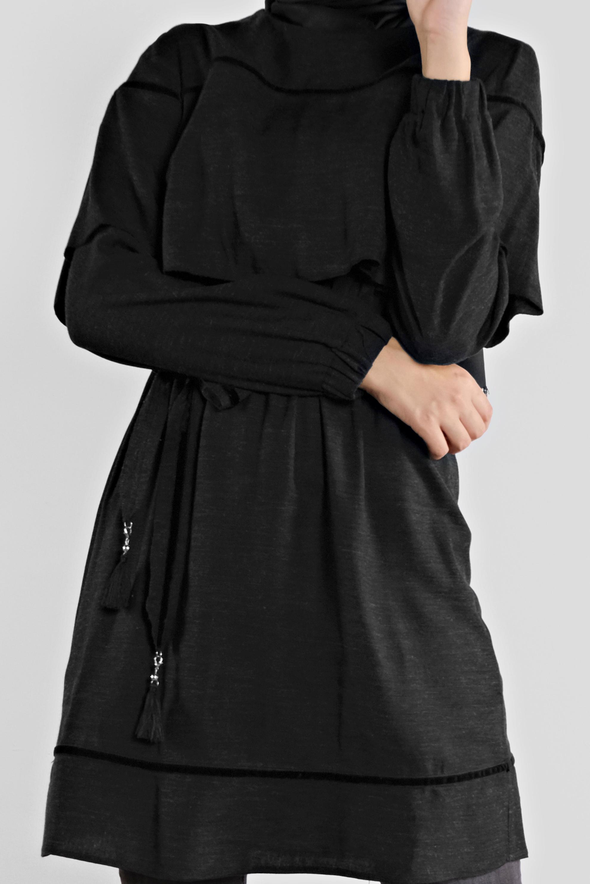 Tesettür giyim SİYAH KUŞAKLI PÜSKÜLLÜ TUNİK 41190 