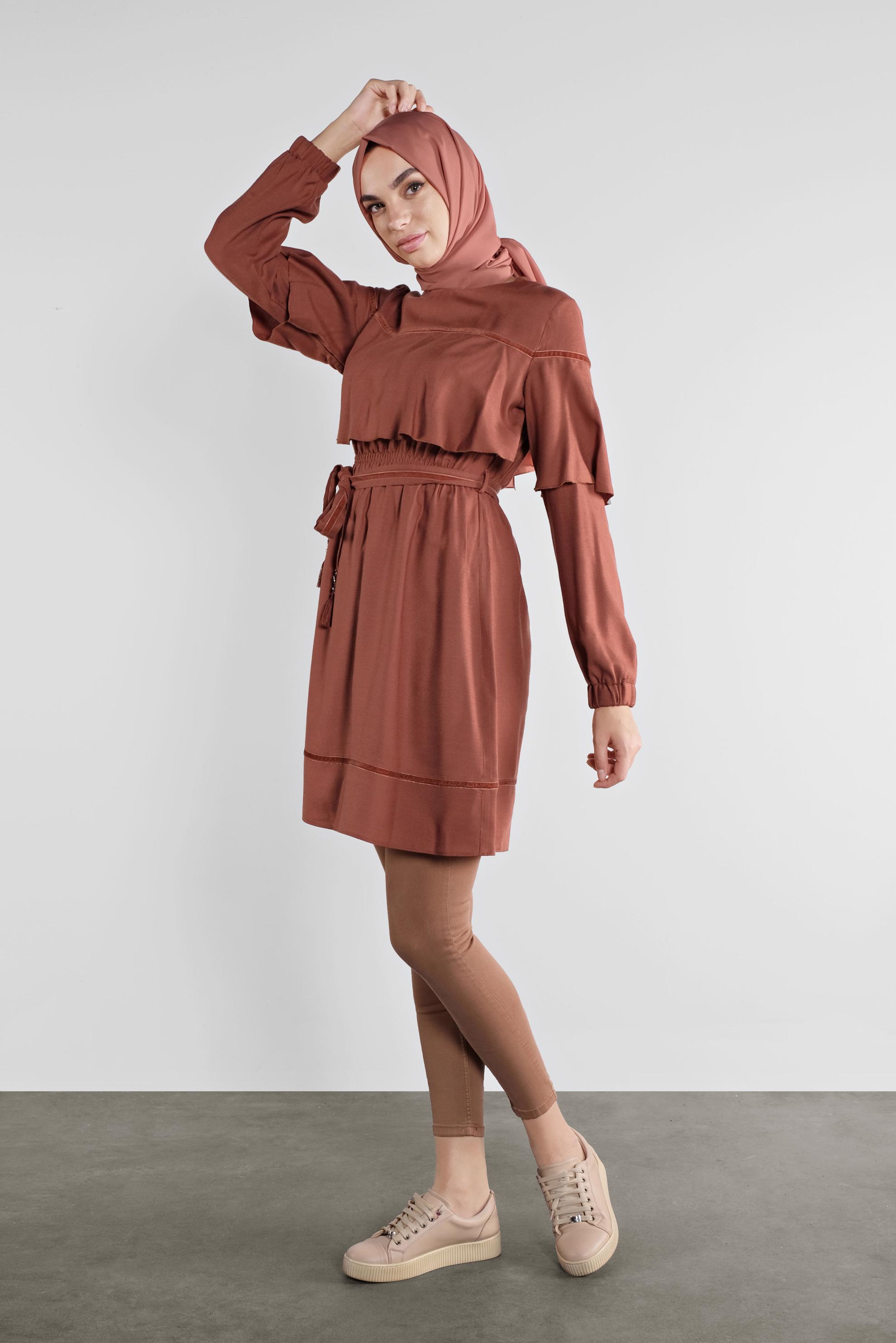 Tesettür giyim TURUNCU KUŞAKLI PÜSKÜLLÜ TUNİK 41190 