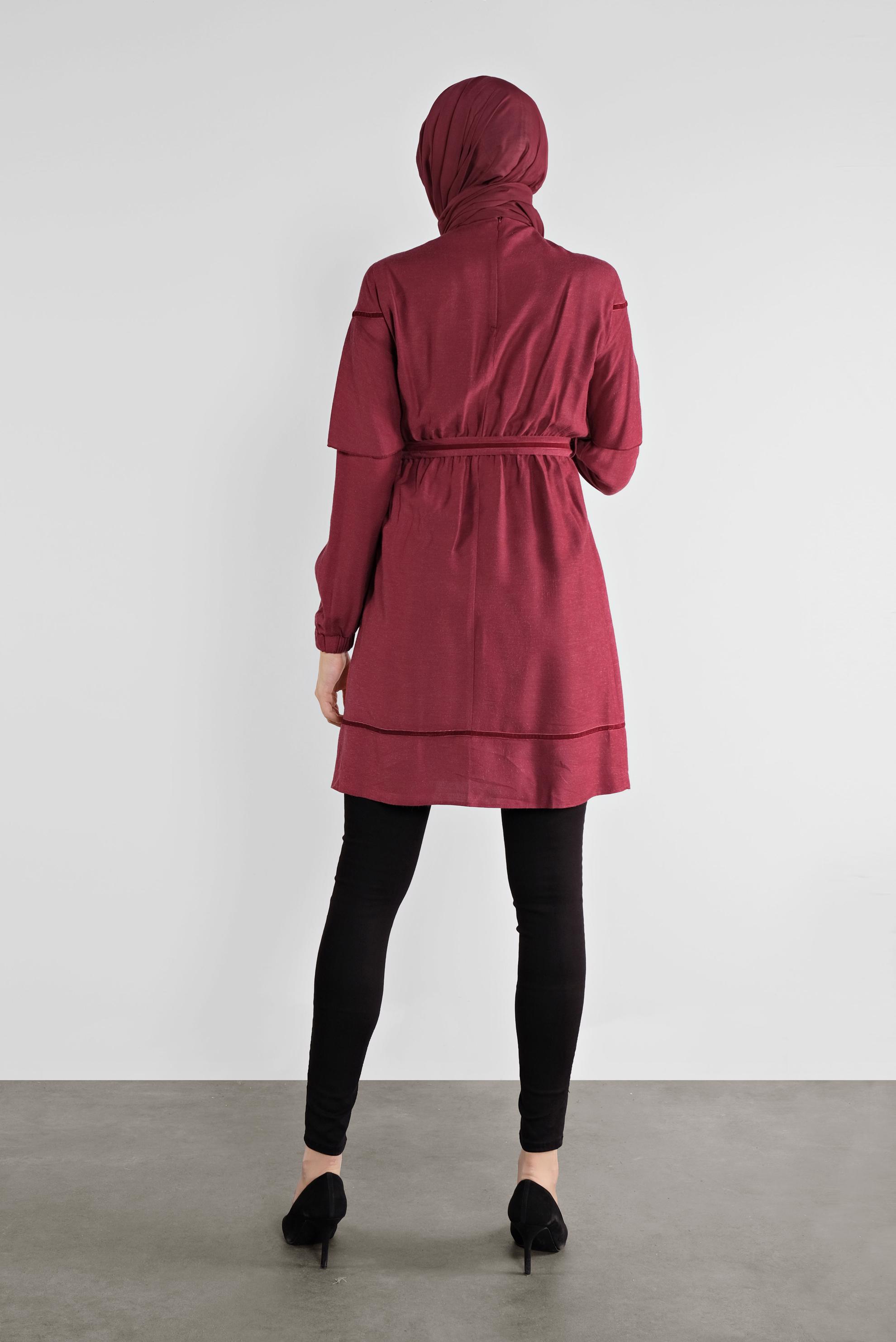 Tesettür giyim KIRMIZI KUŞAKLI PÜSKÜLLÜ TUNİK 41190 