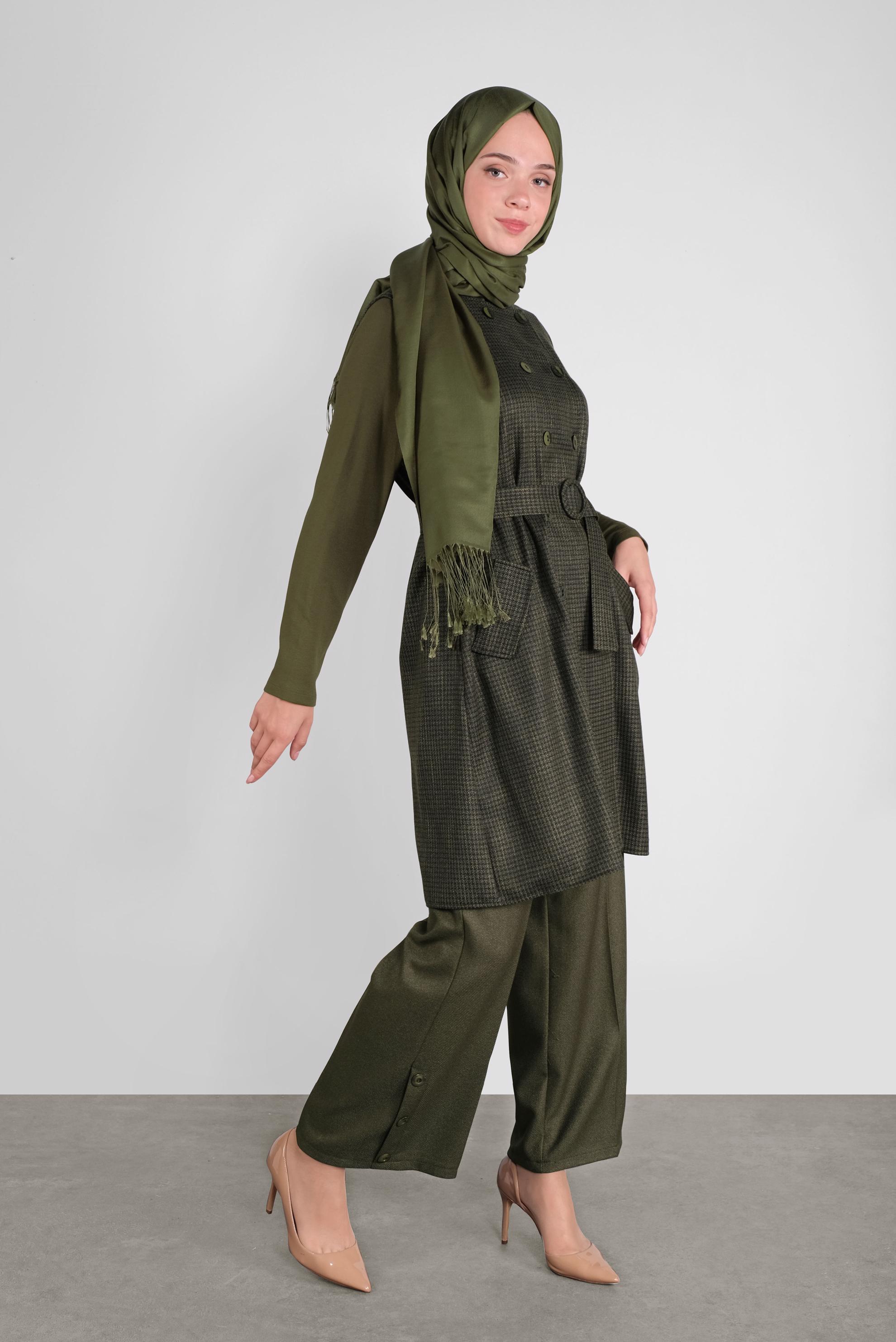 Tesettür giyim SİYAH DÜĞMELİ YELEKLİ TUNİK 41210