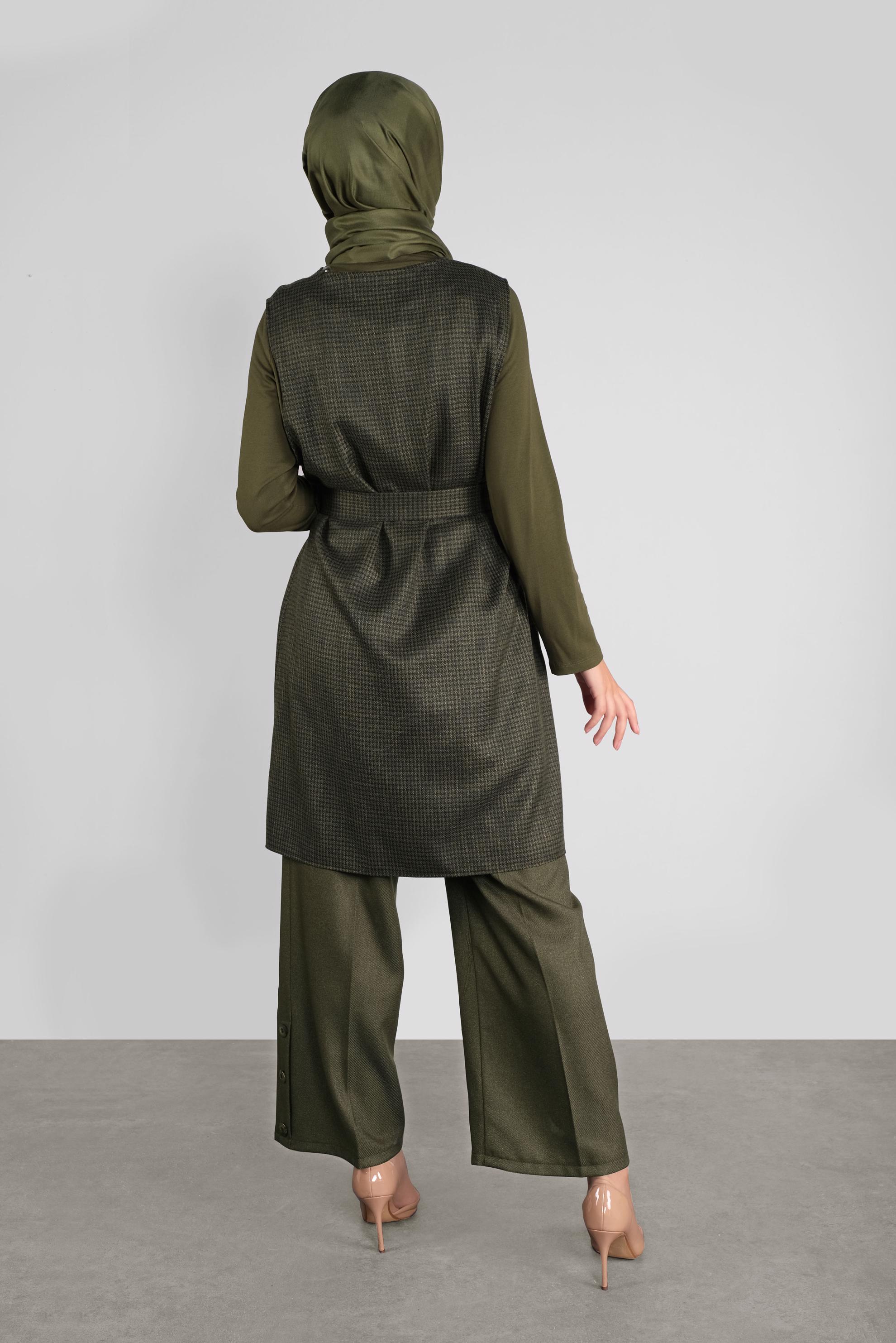 Tesettür giyim SİYAH DÜĞMELİ YELEKLİ TUNİK 41210