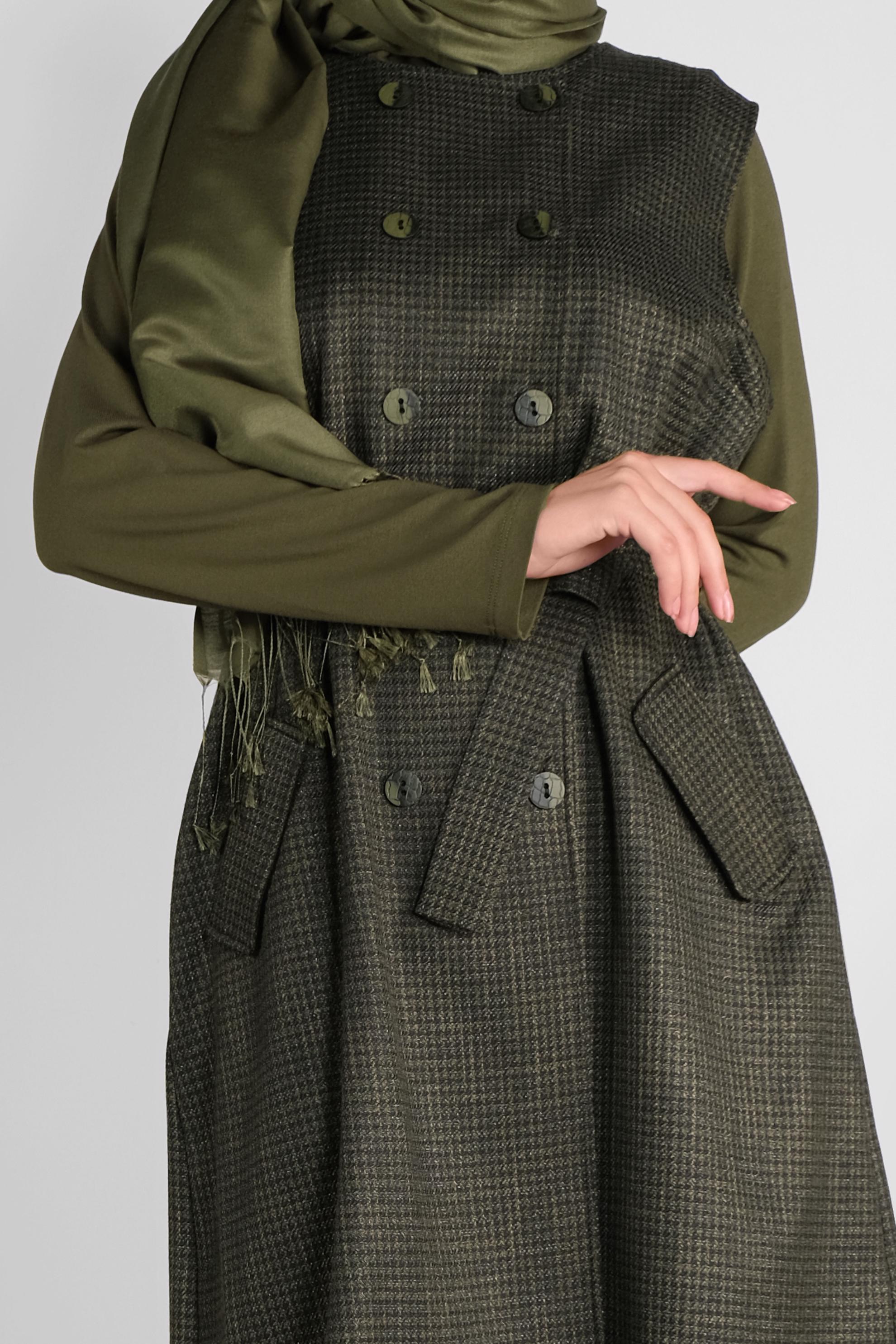 Tesettür giyim SİYAH DÜĞMELİ YELEKLİ TUNİK 41210