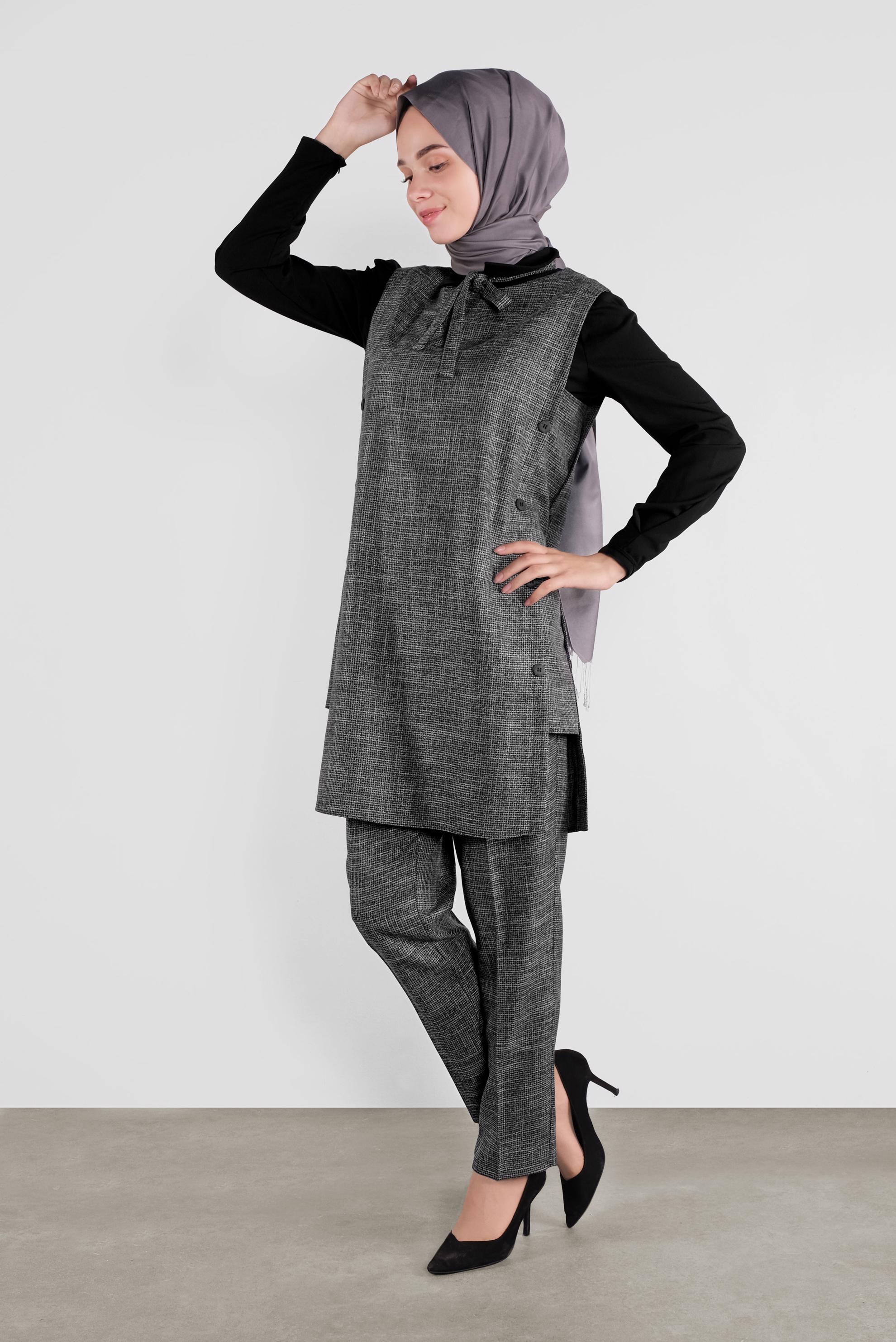 Tesettür giyim SİYAH YIRTMACI DÜĞMELİ ÜÇLÜ PANTOLONLU TAKIM 41221 