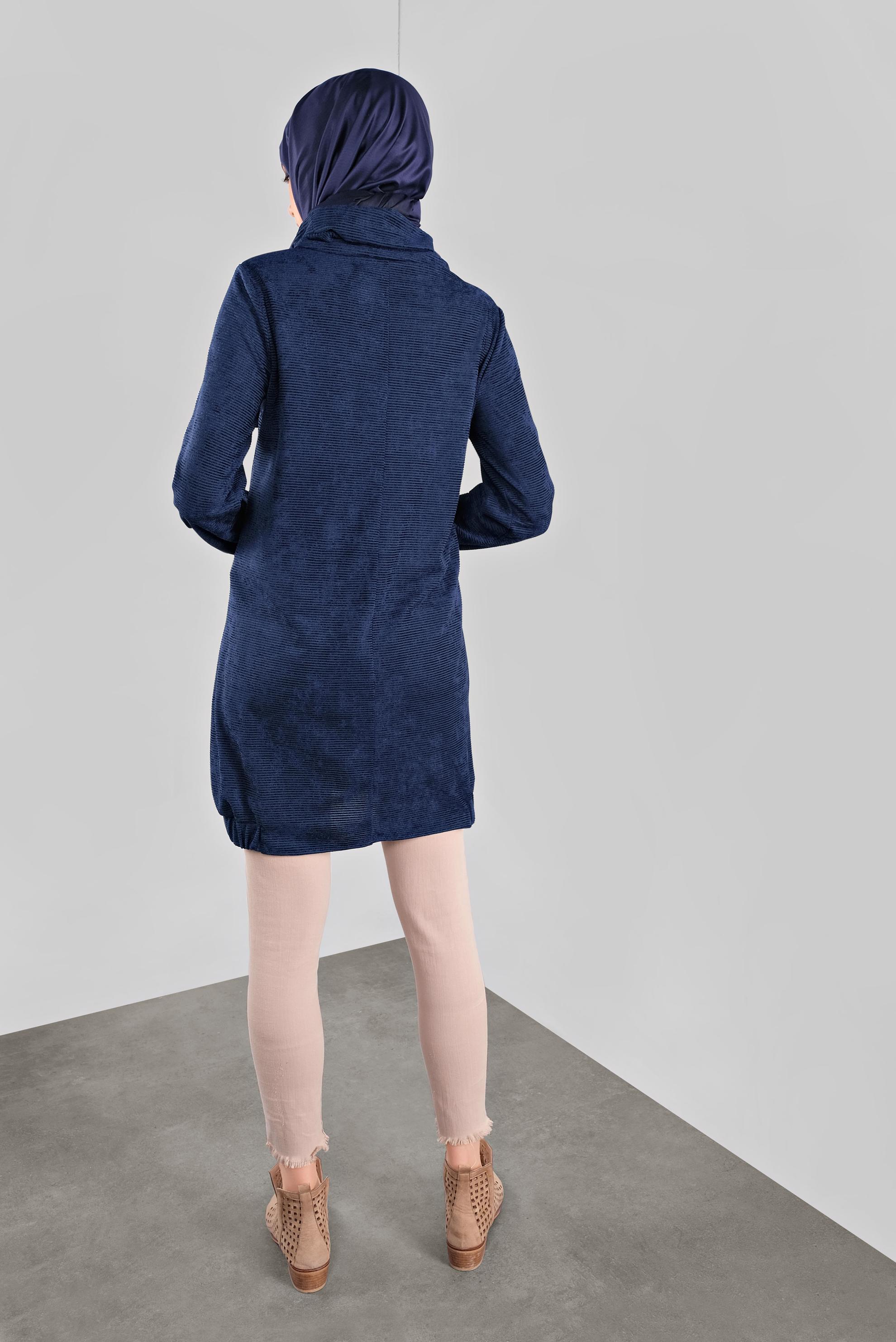 Tesettür giyim LACİVERT BOĞAZLI YAKASI BAĞCIKLI KADİFE TUNİK 41226 