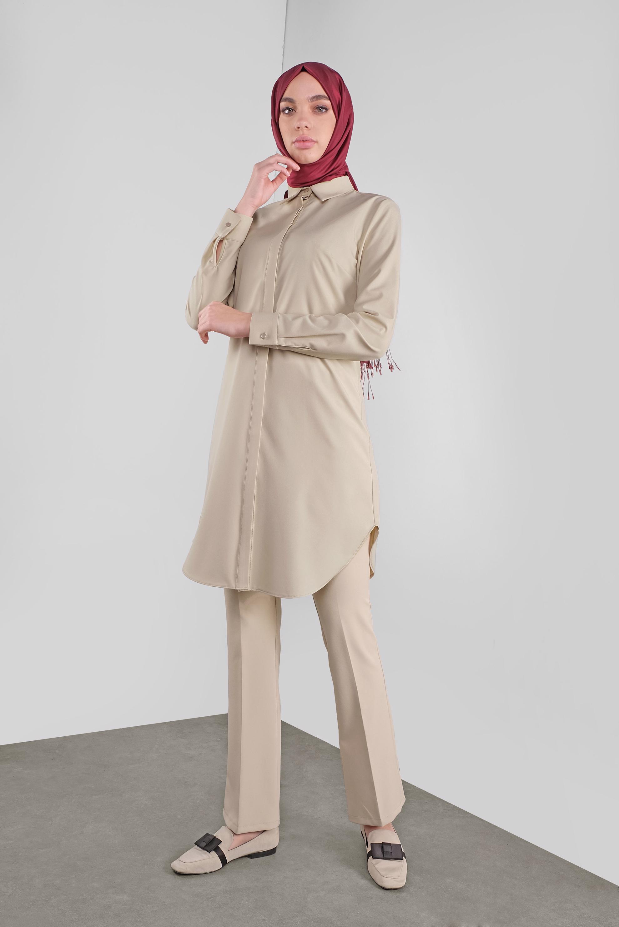 Tesettür giyim EKRU GİZLİ DÜĞMELİ TUNİK 41228 