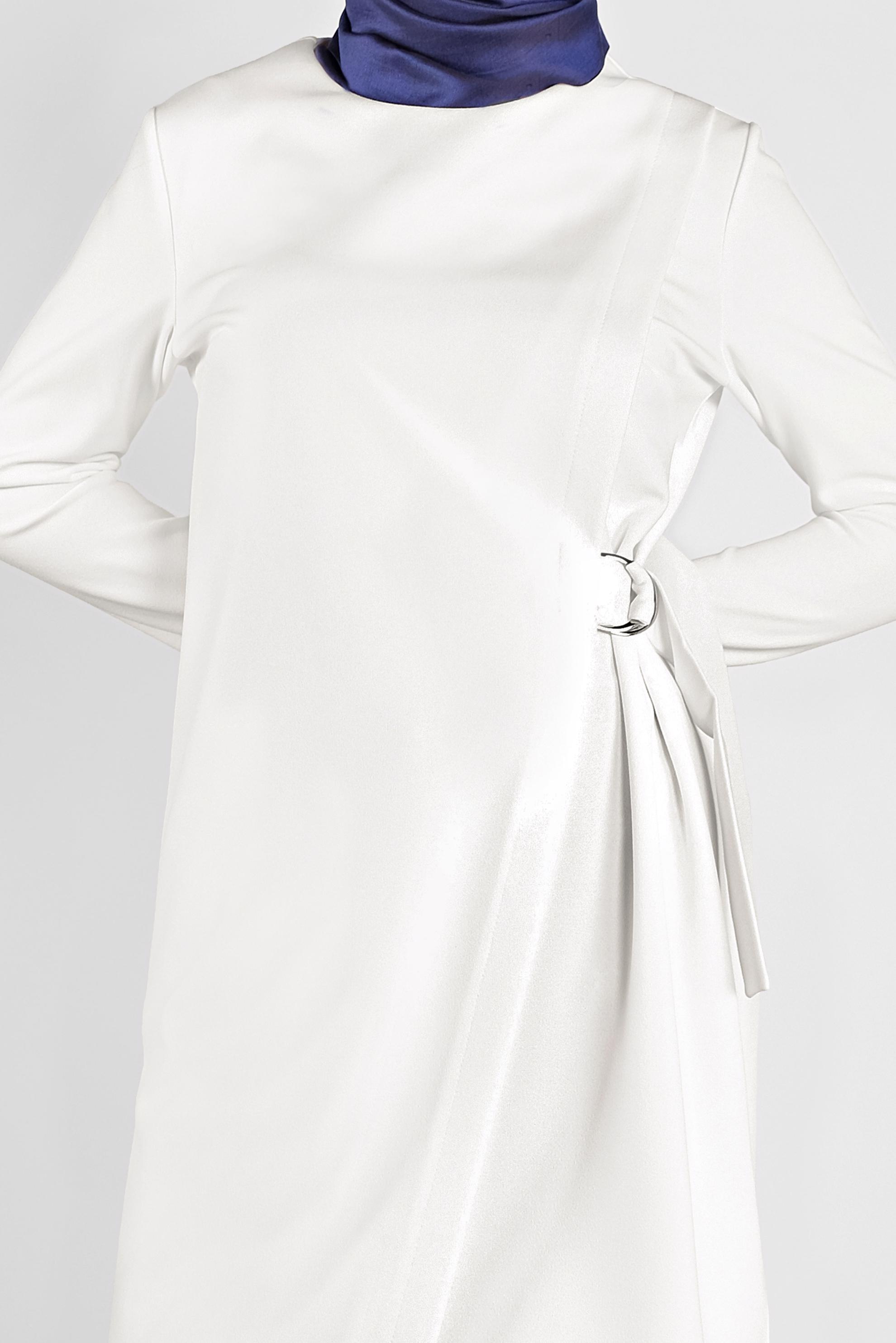 Tesettür giyim BEYAZ METAL AKSESUARLI TUNİK 41229 