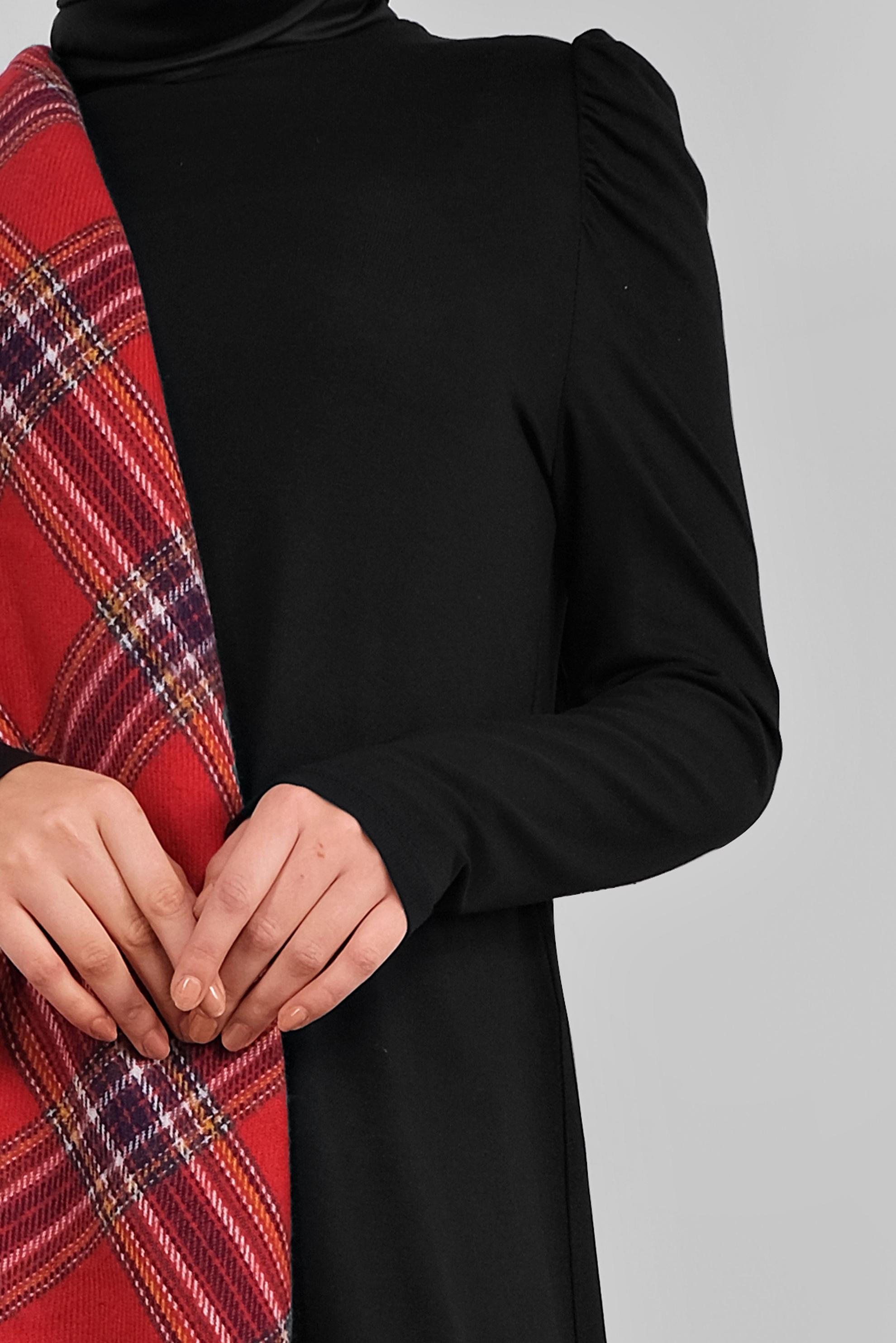 Tesettür giyim SİYAH OMUZLARI VOLANLI BOĞAZLI TUNİK 41233 