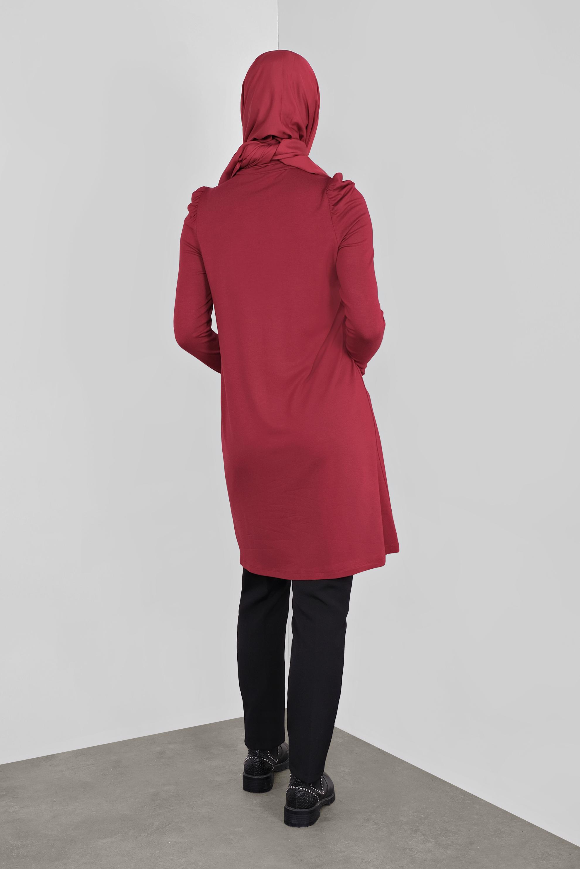 Tesettür giyim KIRMIZI OMUZLARI VOLANLI BOĞAZLI TUNİK 41233 