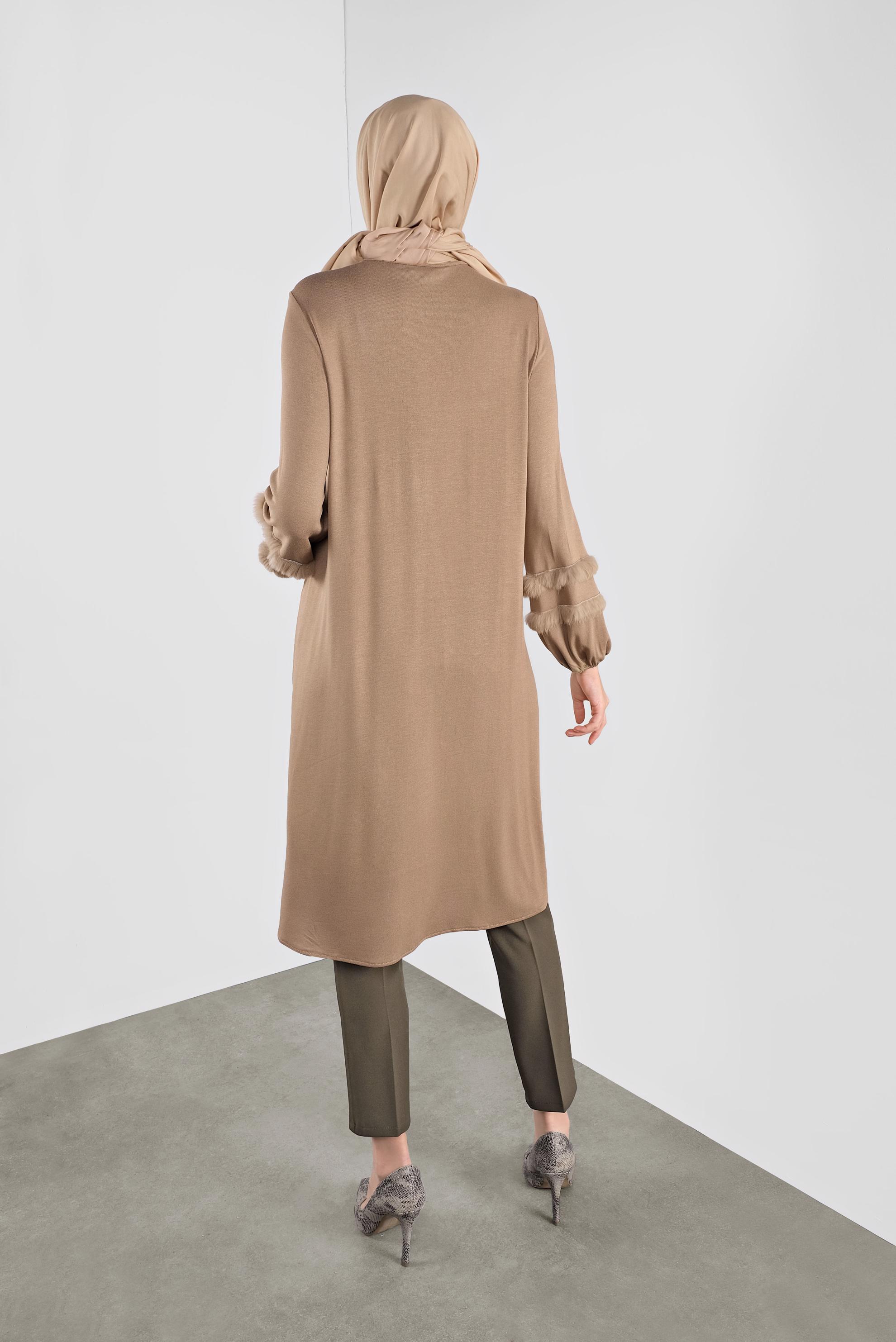 Tesettür giyim KAHVE KOLLARI ŞERİT TÜY DETAYLI SALAŞ TUNİK 41234