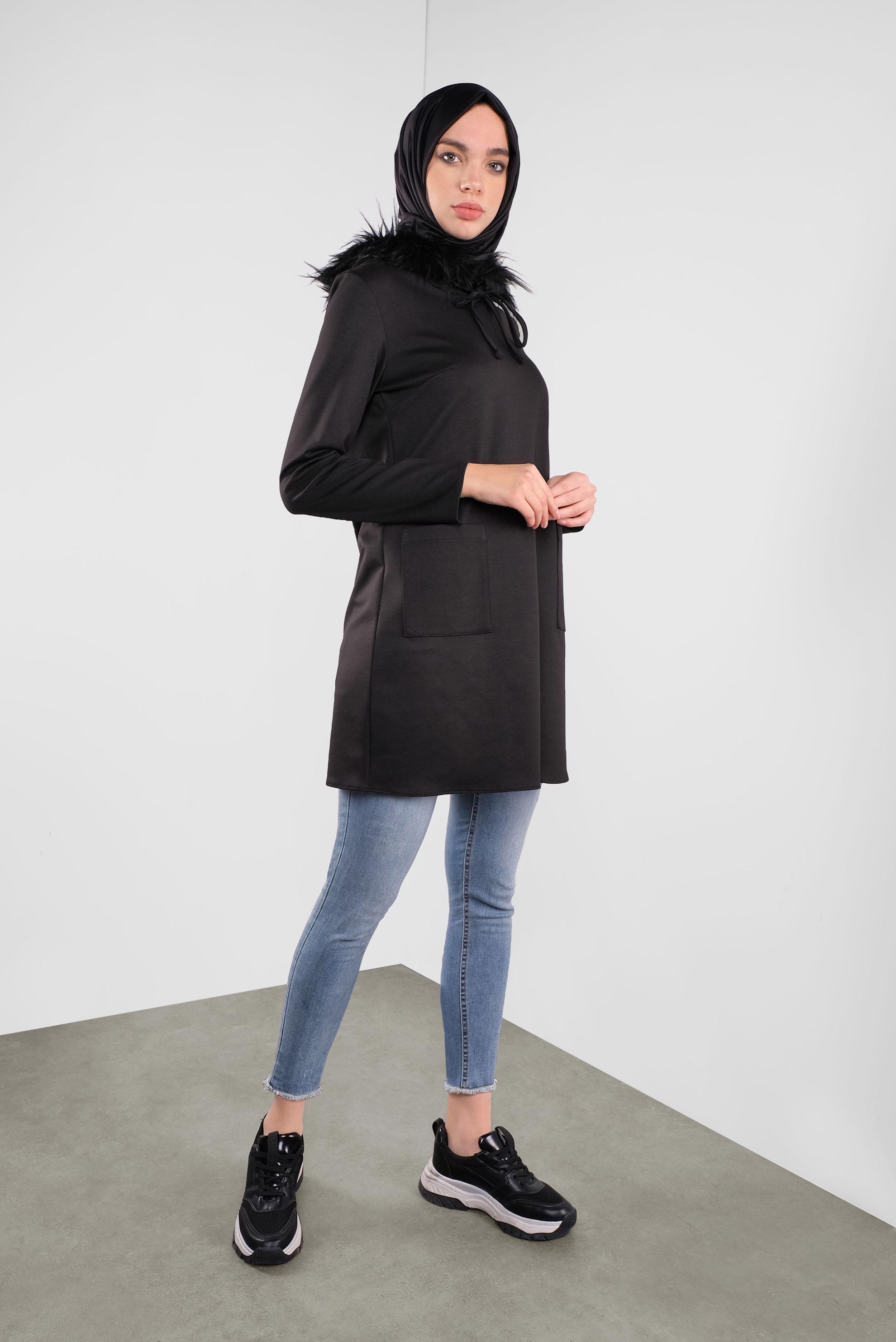 Tesettür giyim SİYAH KAPÜŞONU KÜRKLÜ BAĞCIKLI TUNİK 41292