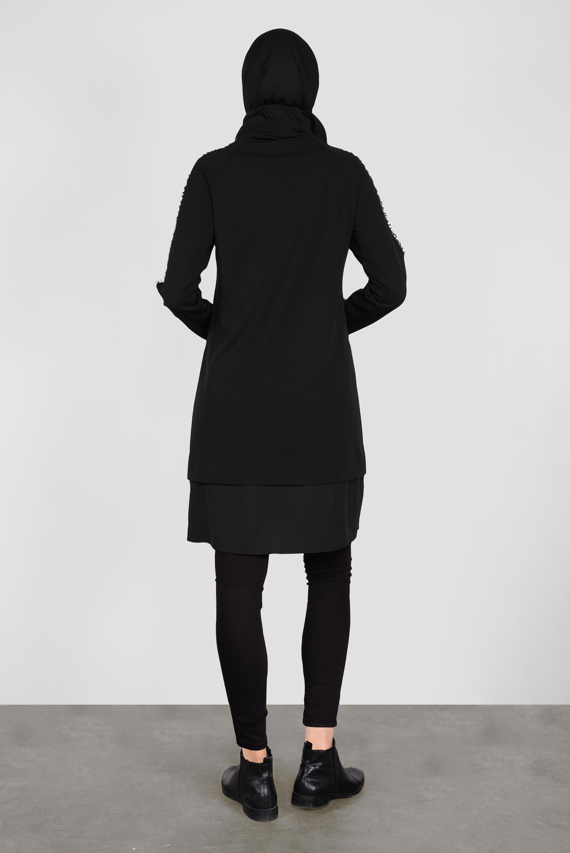 Tesettür giyim SİYAH ZİNCİR DETAYLI BOĞAZLI TUNİK 41300 